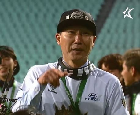 HLV Kim Sang Sik: "Tôi sẽ nhảy điệu ăn mừng của mình khi ĐT Việt Nam chiến thắng"