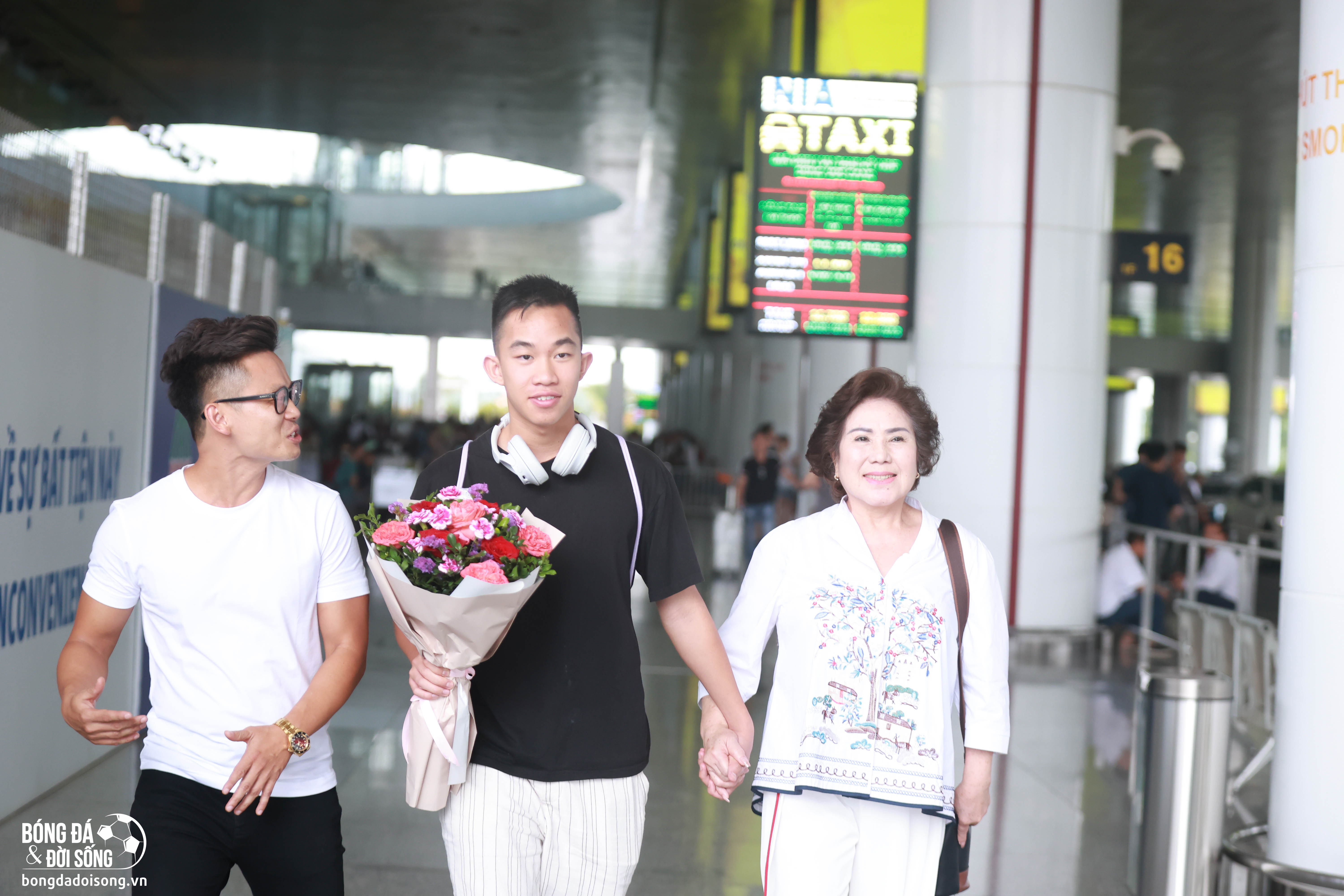 Cầu thủ Việt kiều Hồ Hữu Hưng về nước thi đấu cho U19 Việt Nam