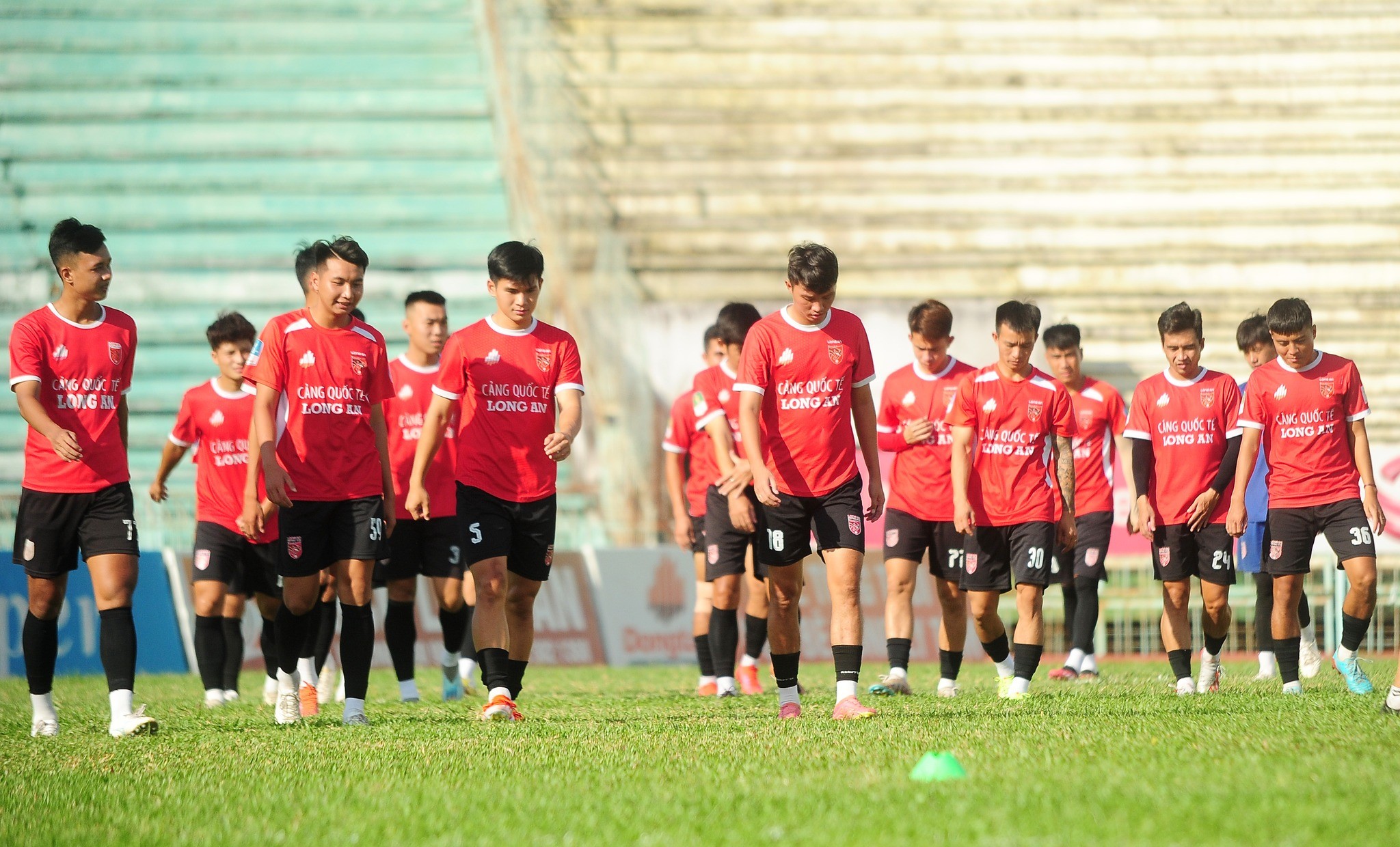 Thêm một đội bóng nguy cơ dừng hoạt động: Đắng lòng cho cựu vương V.League