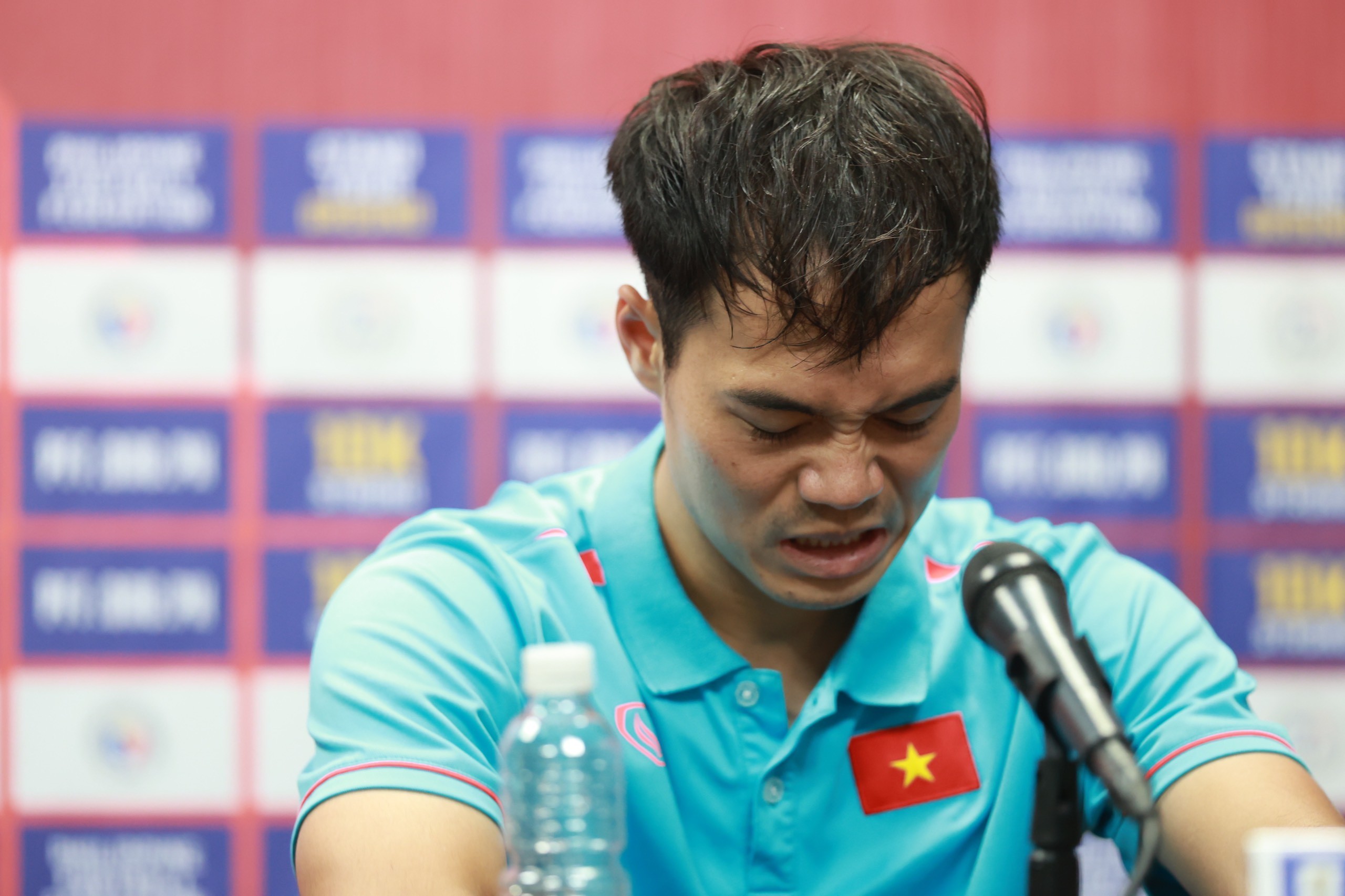 HLV Nam Định cập nhật chấn thương của Văn Toàn: HLV Kim Sang Sik lại lo