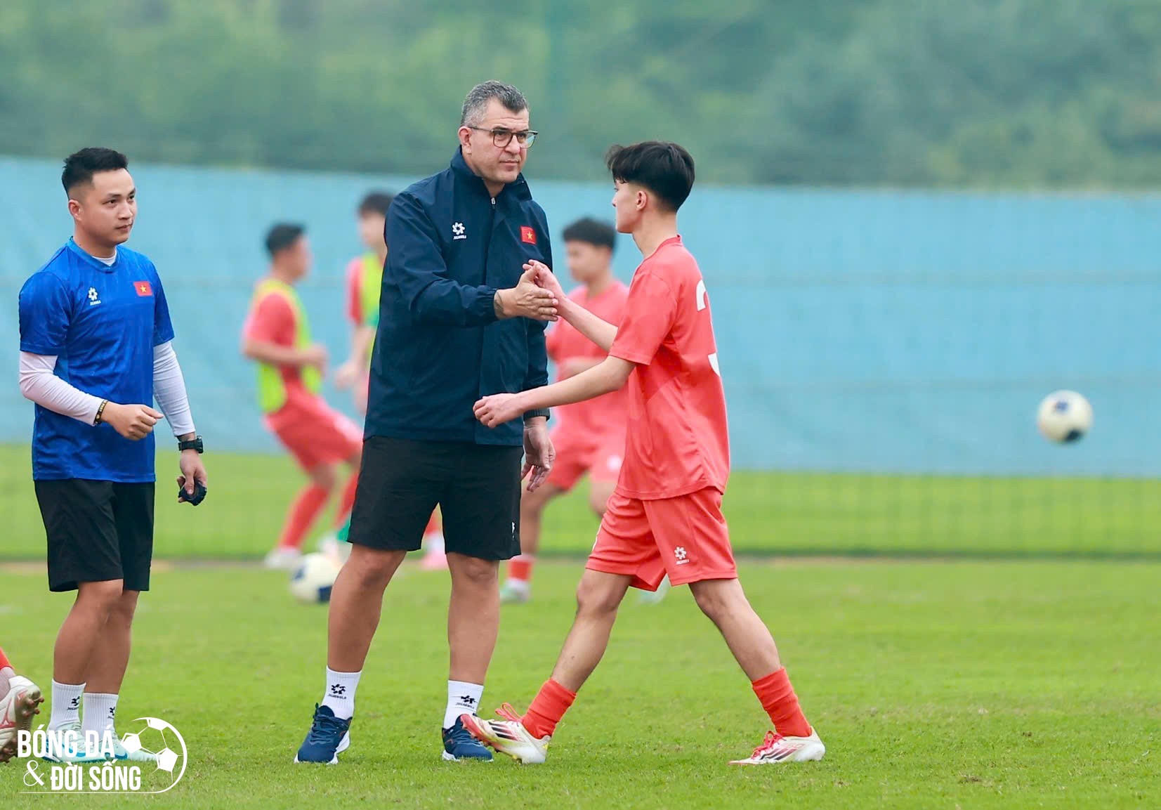 HLV Roland: "U17 Việt Nam vẫn còn nhiều điều phải làm phía trước"