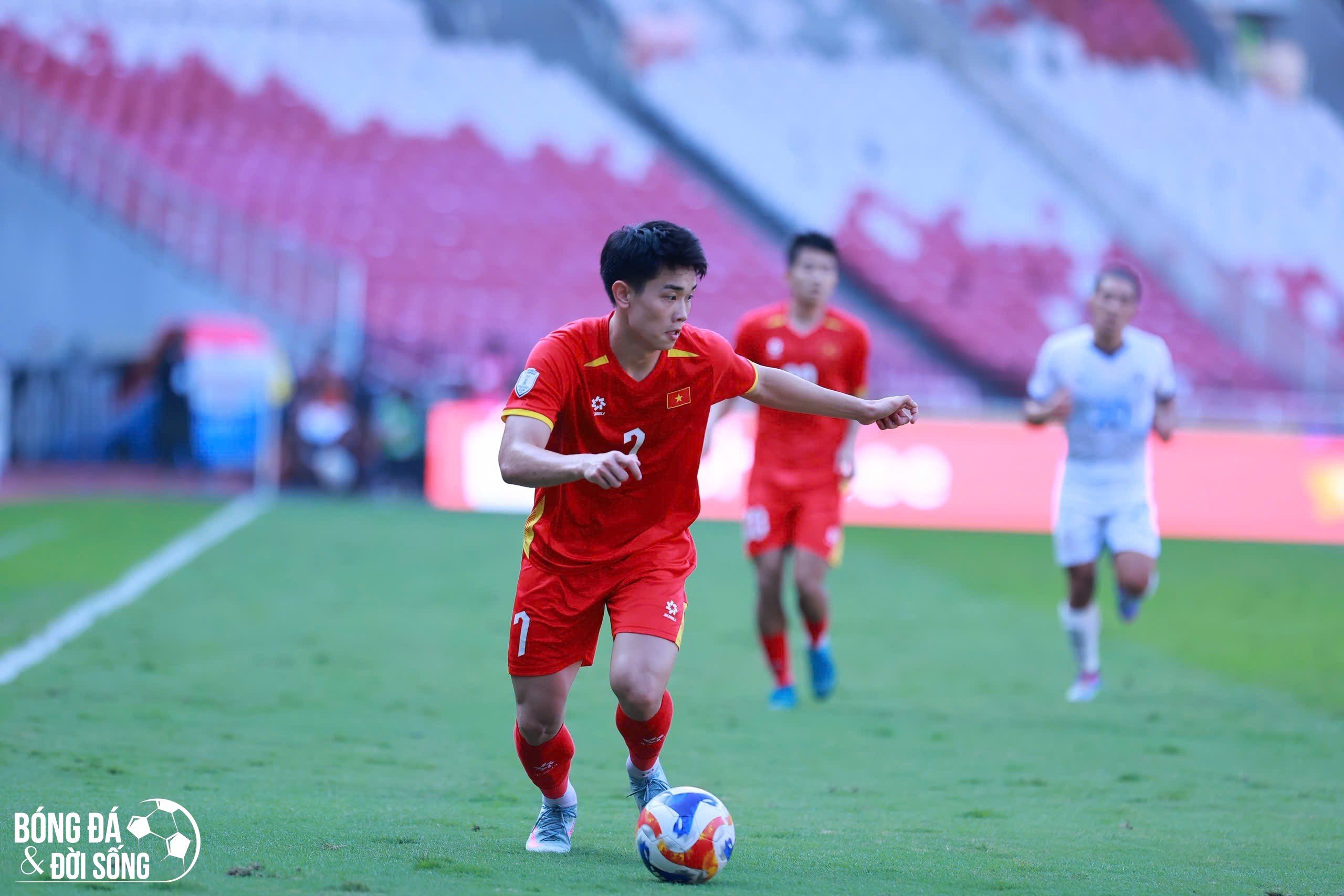 Cựu HLV tuyển Việt Nam ấn tượng mạnh với tiền đạo Đình Bắc