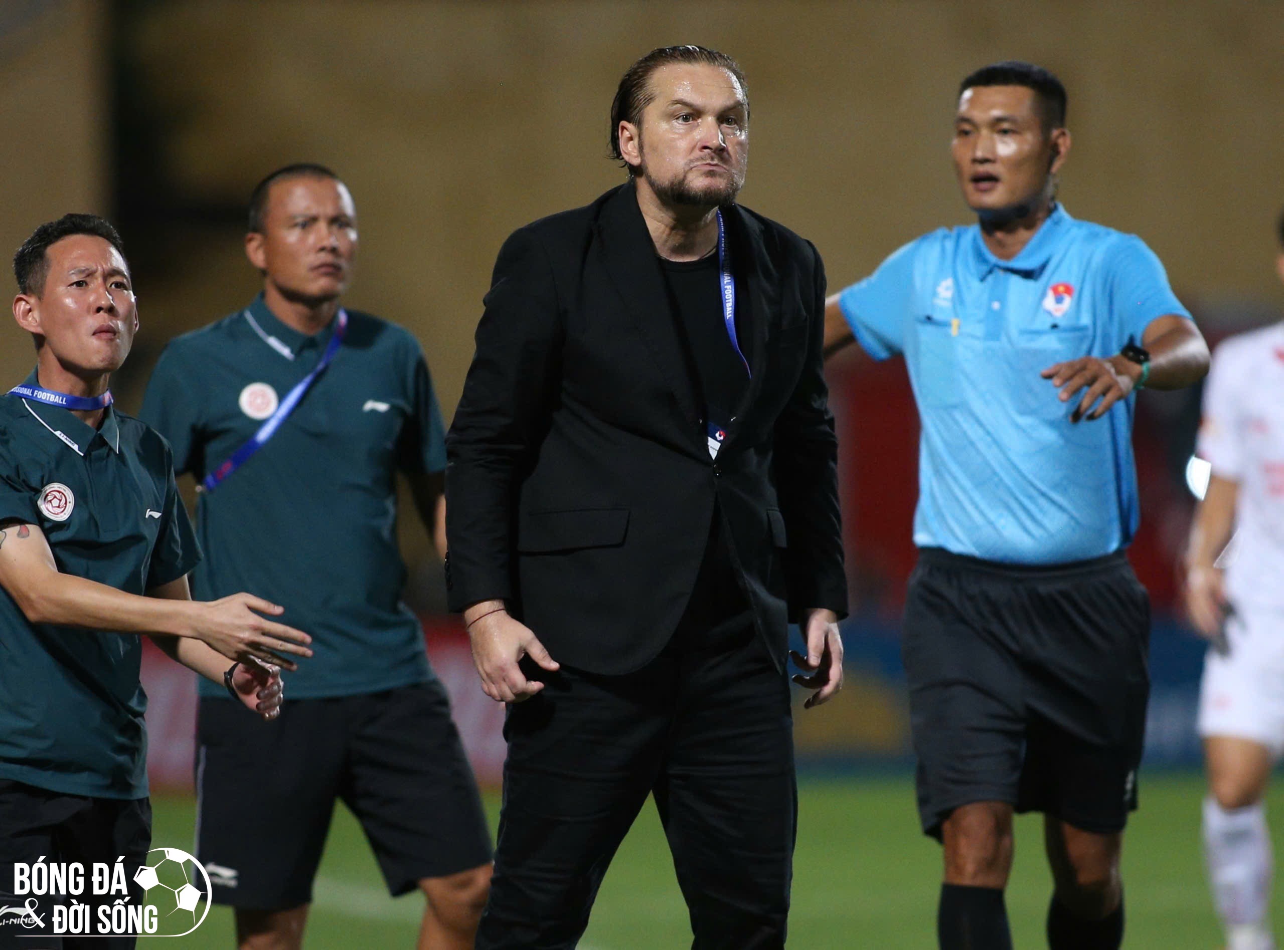 HLV Popov hé lộ lý do Thể Công Viettel chưa chơi hết sức ở trận ra quân