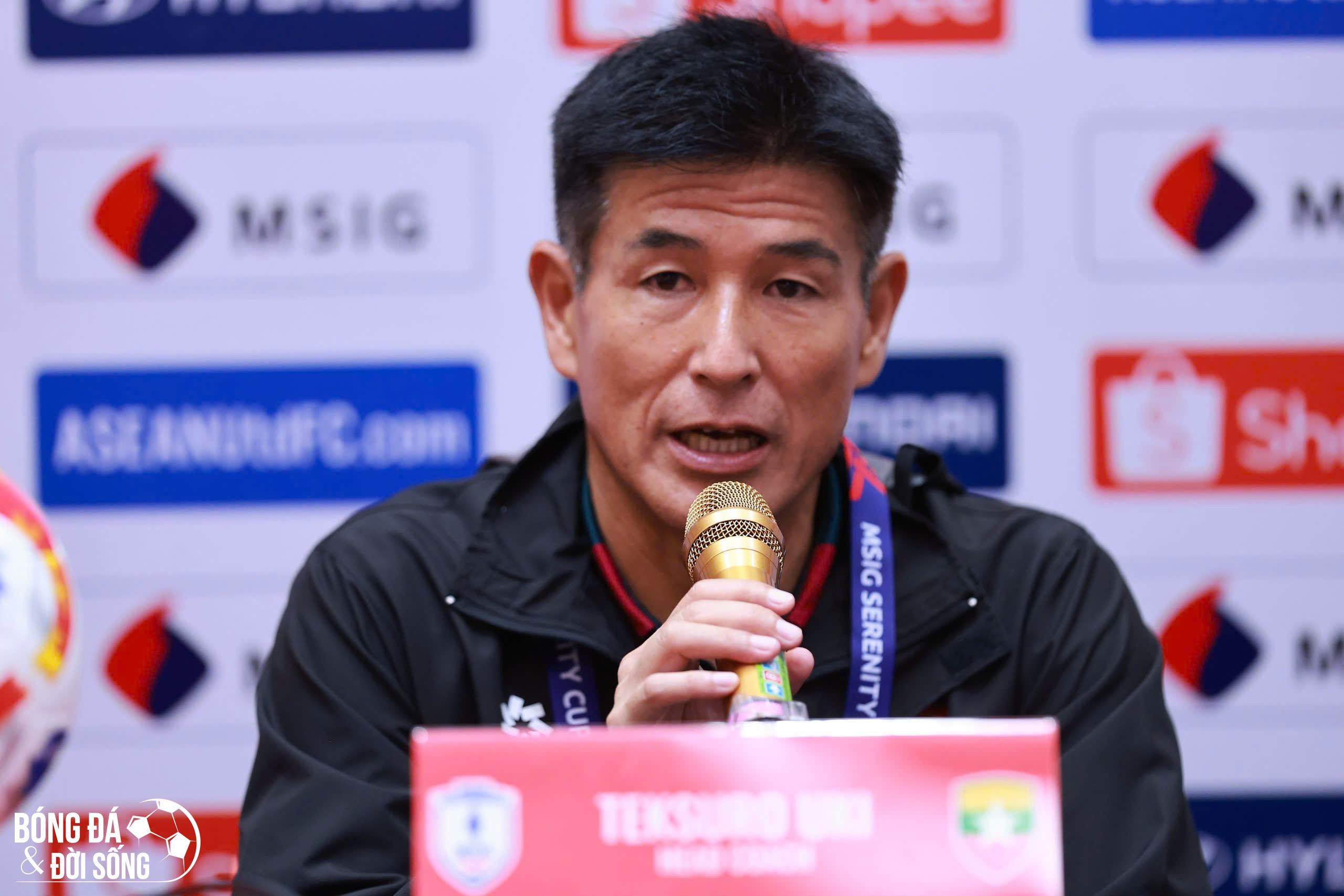 HLV Myanmar tự hào sau chiến thắng ngược dòng trước Thái Lan ở bán kết AFF Cup