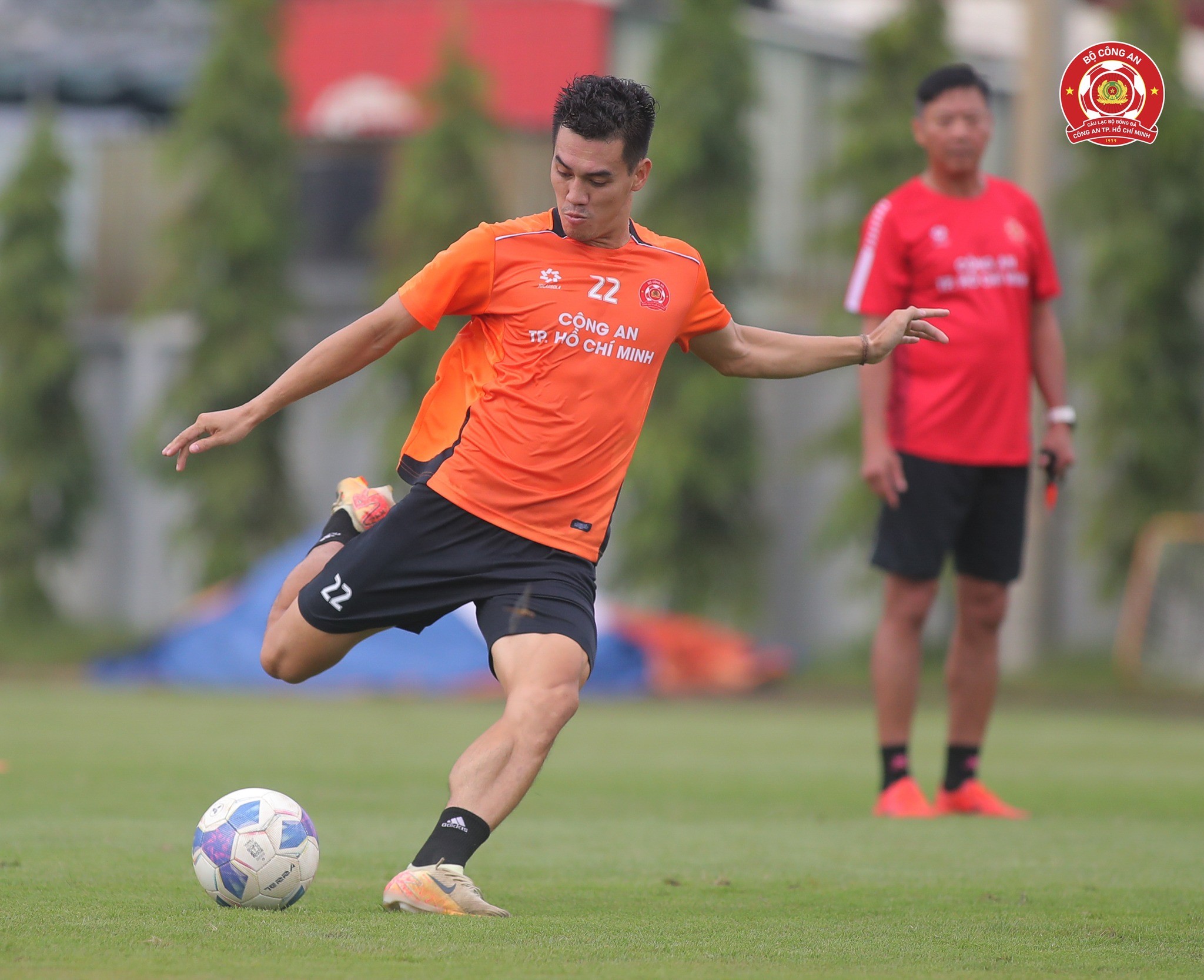 Tiến Linh ra mắt, Công an TP.HCM quyết đấu Hà Nội FC trận khai màn V-League 2025/26