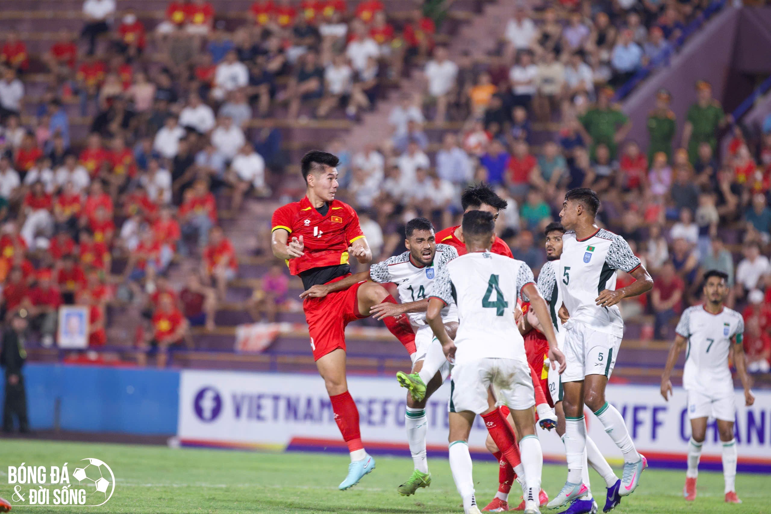 Sao trẻ U23 Việt Nam chỉ ra điểm yếu của đội sau trận thắng Bangladesh