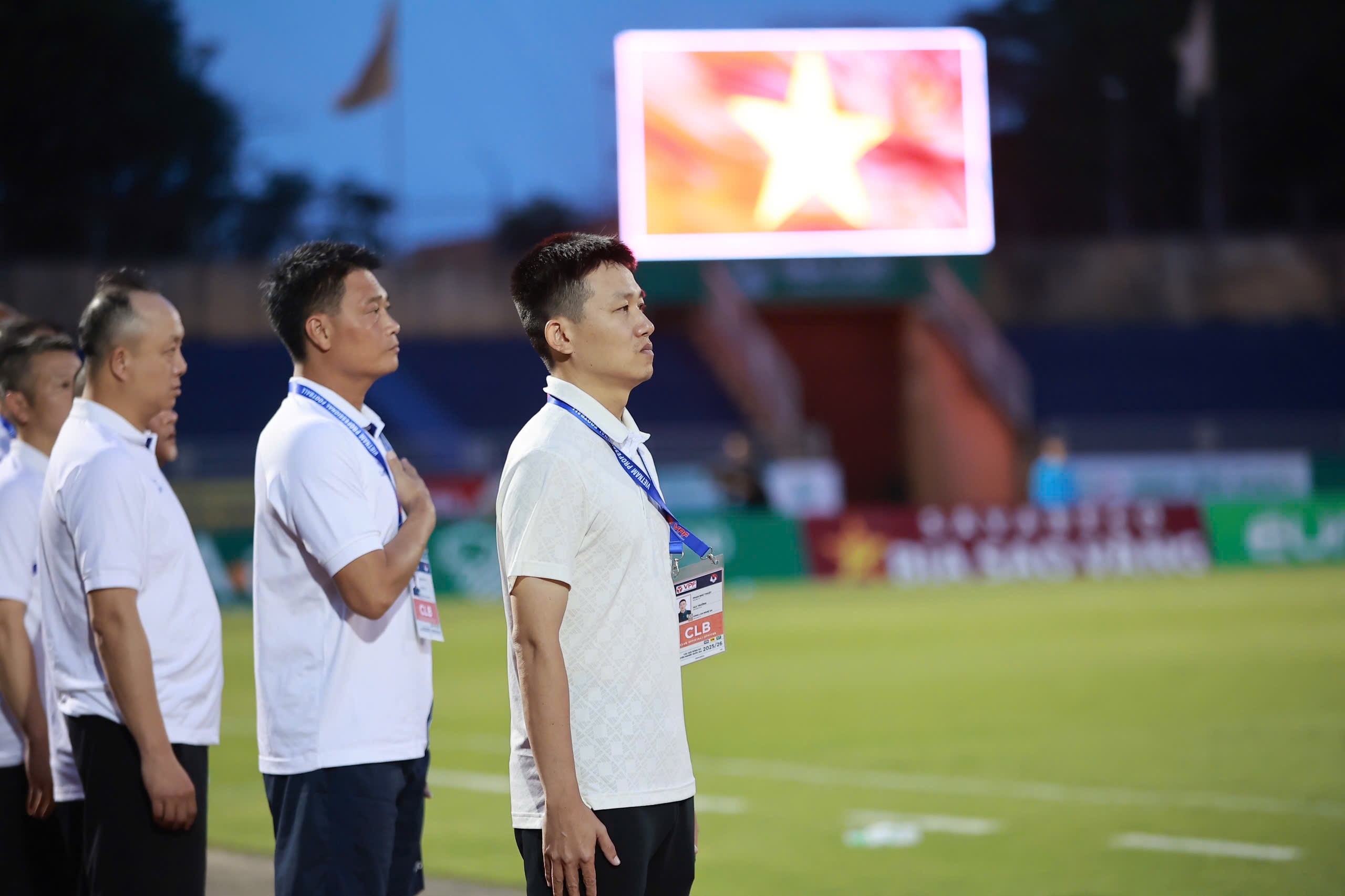 HLV Phan Như Thuật nhận trách nhiệm, khen ngợi Viktor Lê sau trận Derby xứ Nghệ