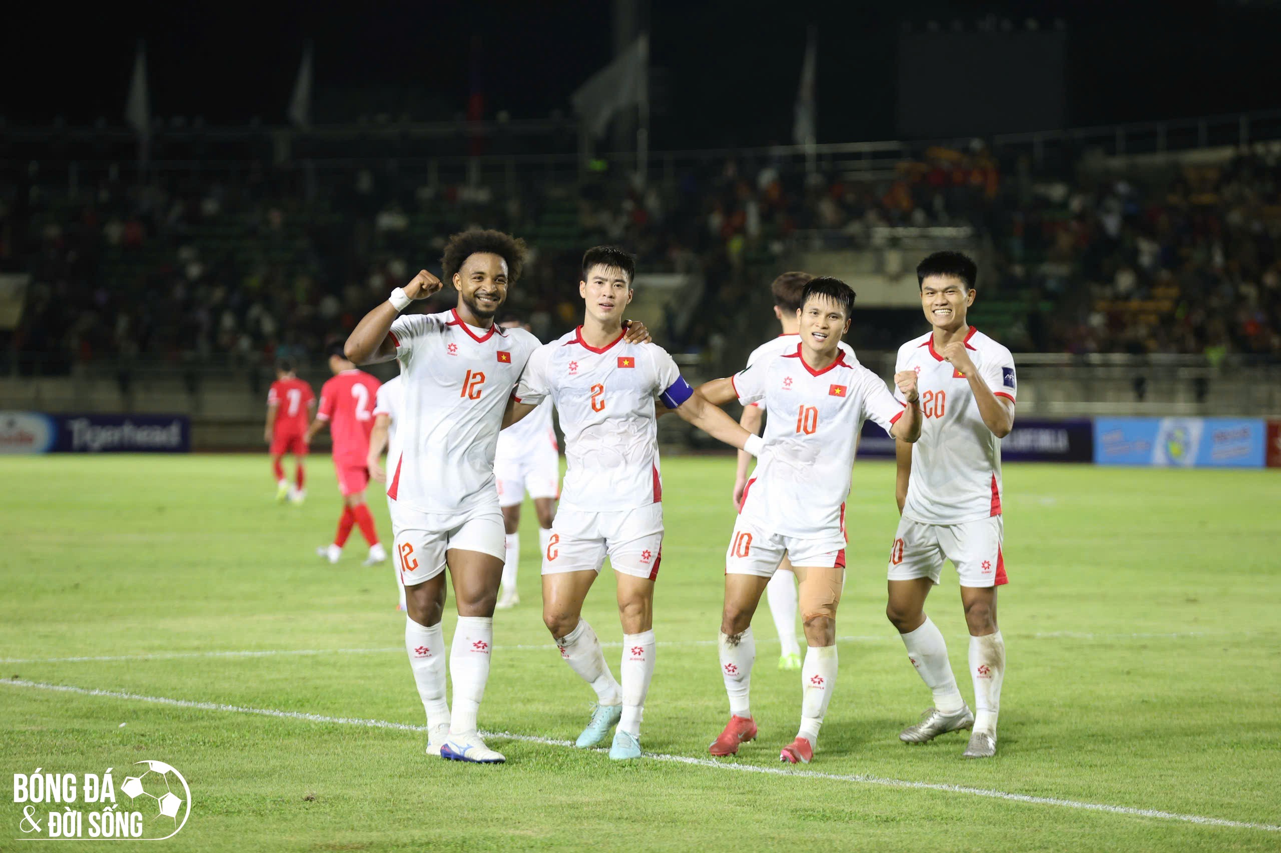 Đội tuyển Việt Nam bất ngờ nhận tin vui sau trận thắng Lào