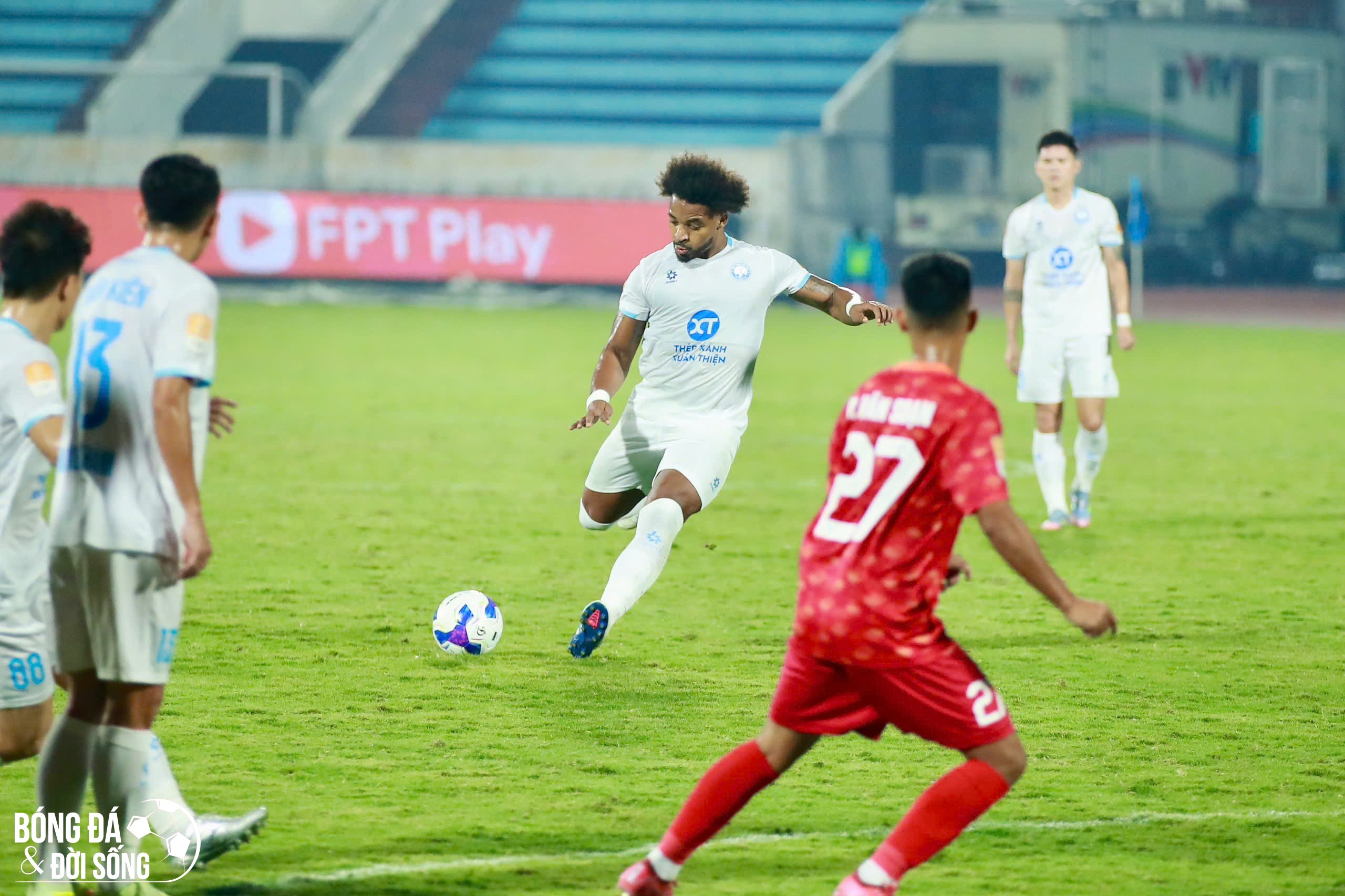 Xuân Son tái xuất, Nam Định đánh bại Long An để vào tứ kết Cúp Quốc gia