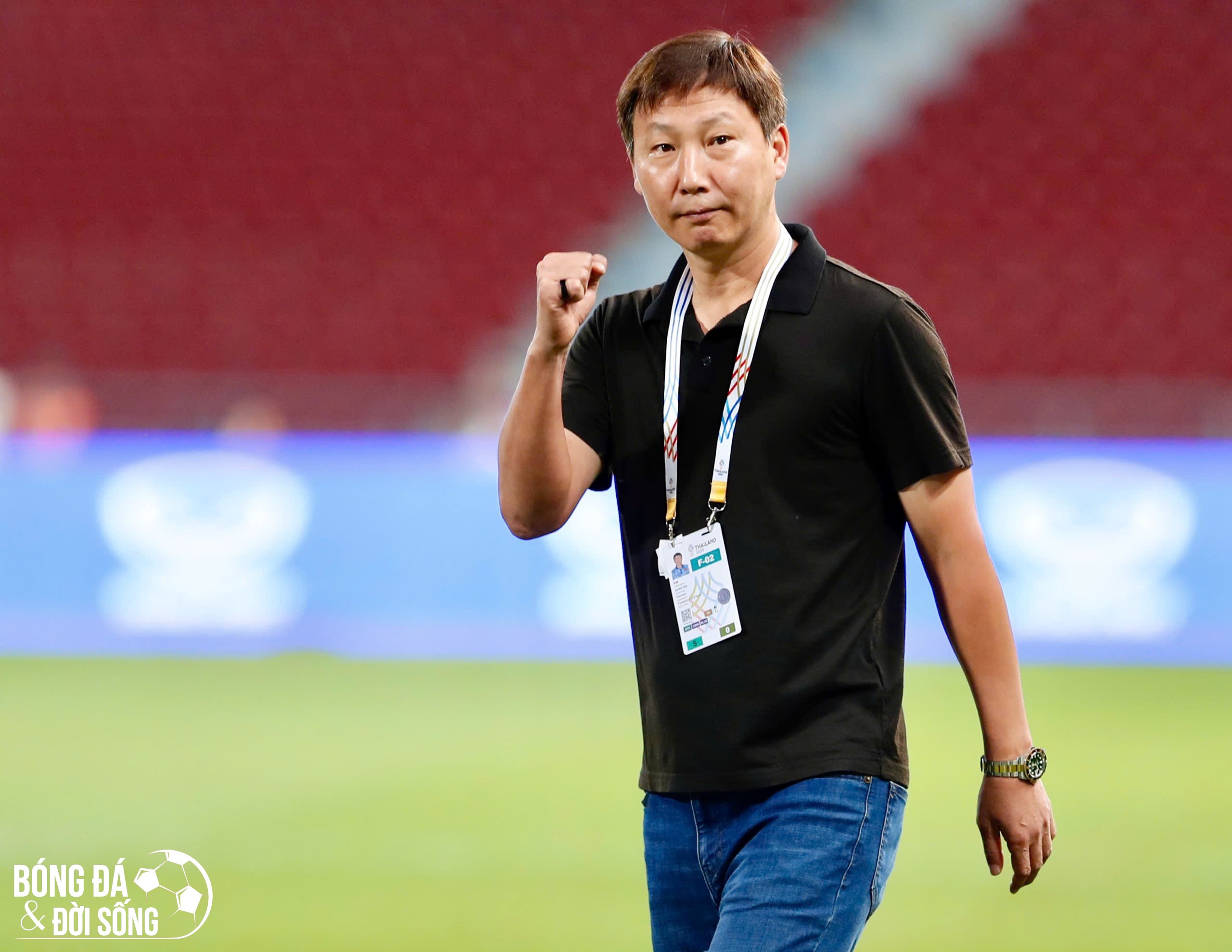 HLV Kim Sang Sik nói điều đặc biệt sau khi giành HCV SEA Games 33
