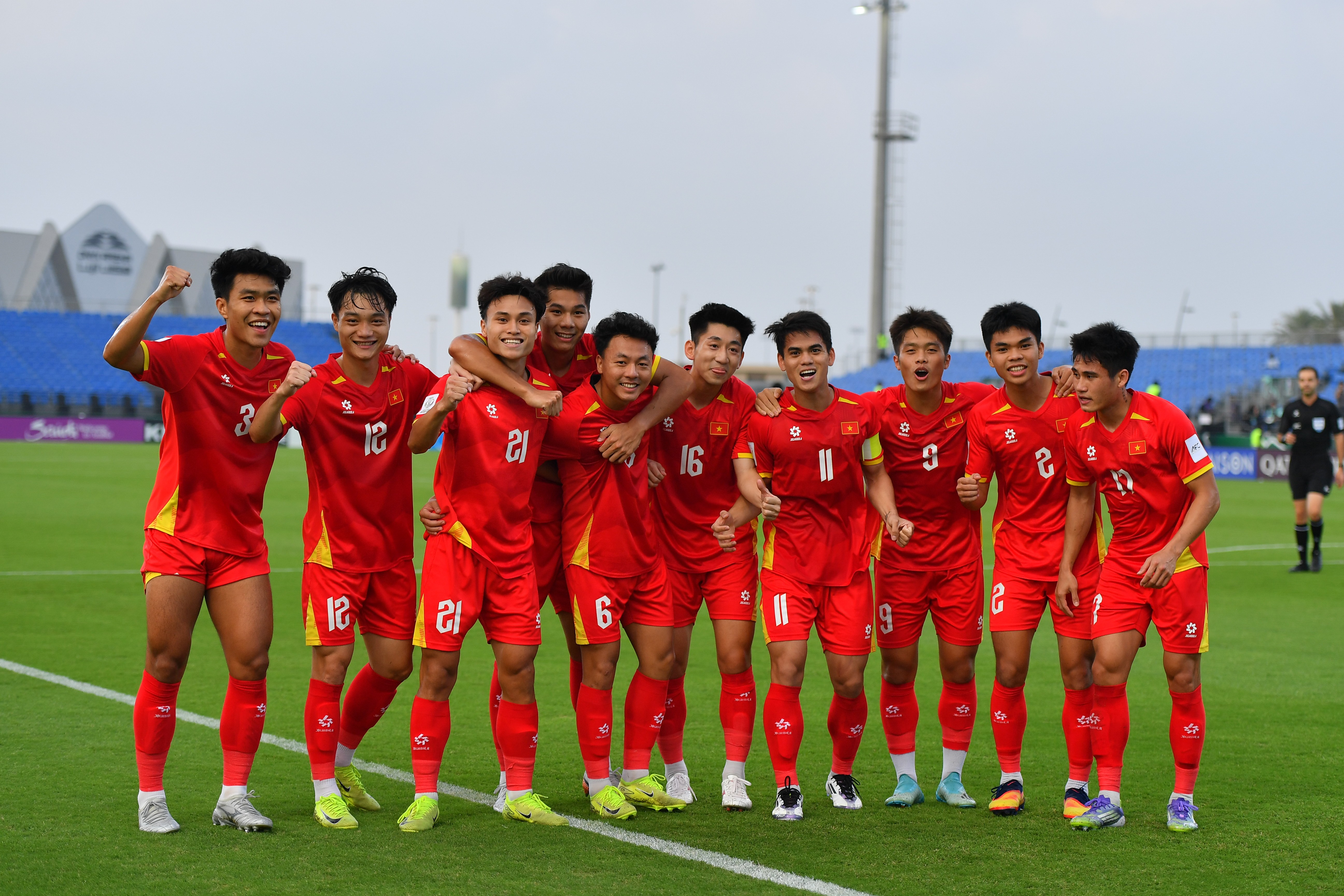 Thắng cảm xúc Kyrgyzstan, U23 Việt Nam rộng cửa vào Tứ kết VCK U23 châu Á
