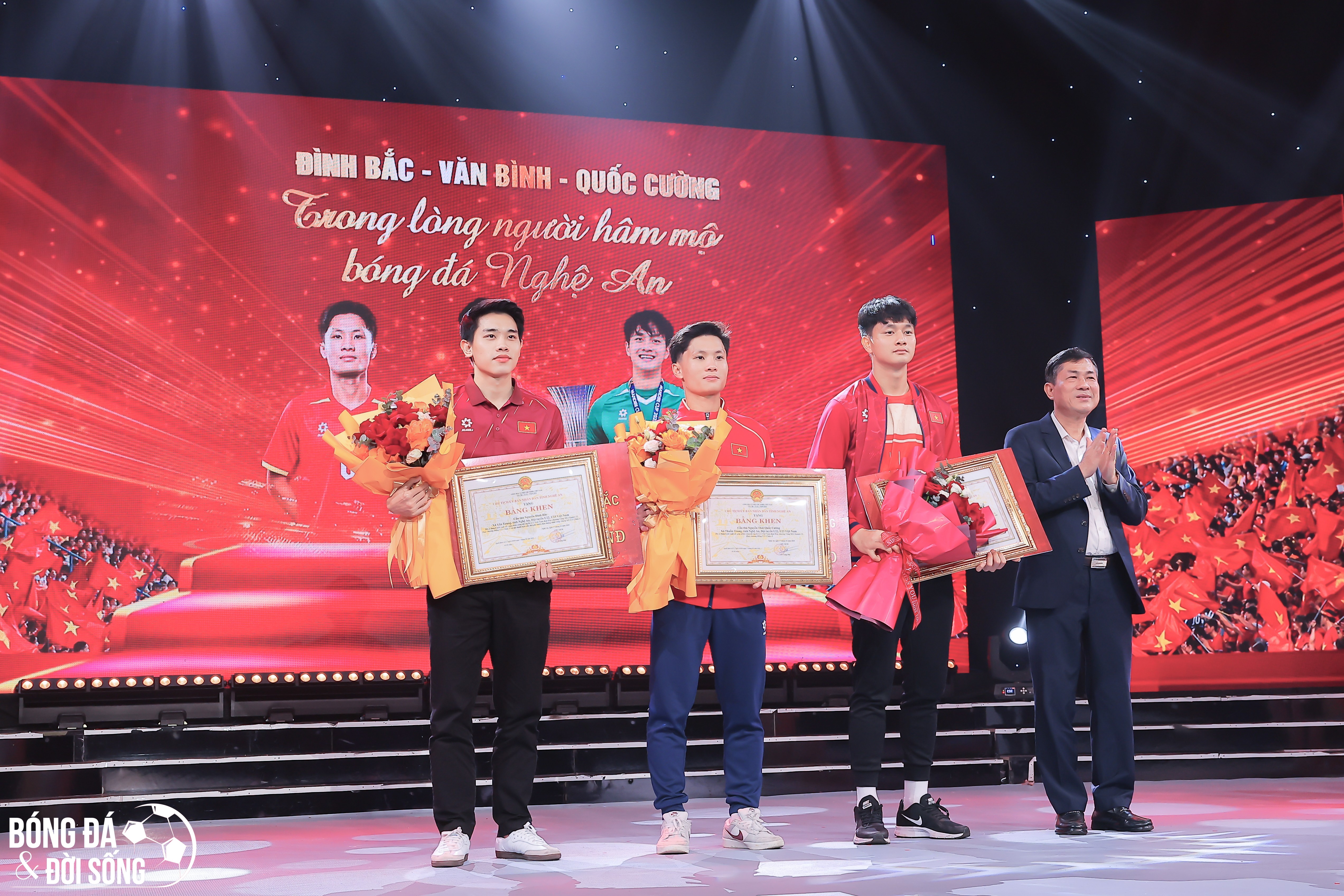 Tỉnh Nghệ An vinh danh Đình Bắc, Văn Bình và Quốc Cường sau giải châu Á