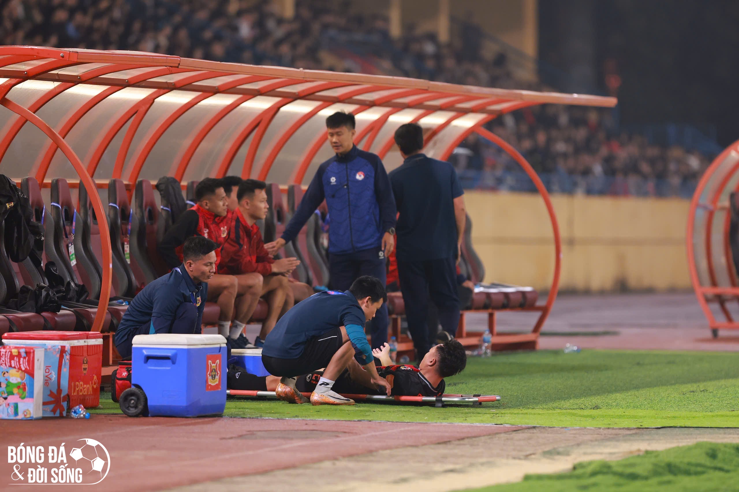 Tiền vệ Thái Sơn đứt dây chằng, nghỉ hết V-League 2025/26