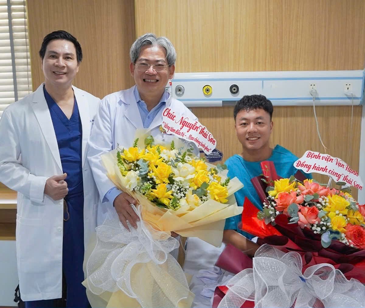 Tiền vệ Thái Sơn phẫu thuật thành công, cần 9 tháng để hồi phục