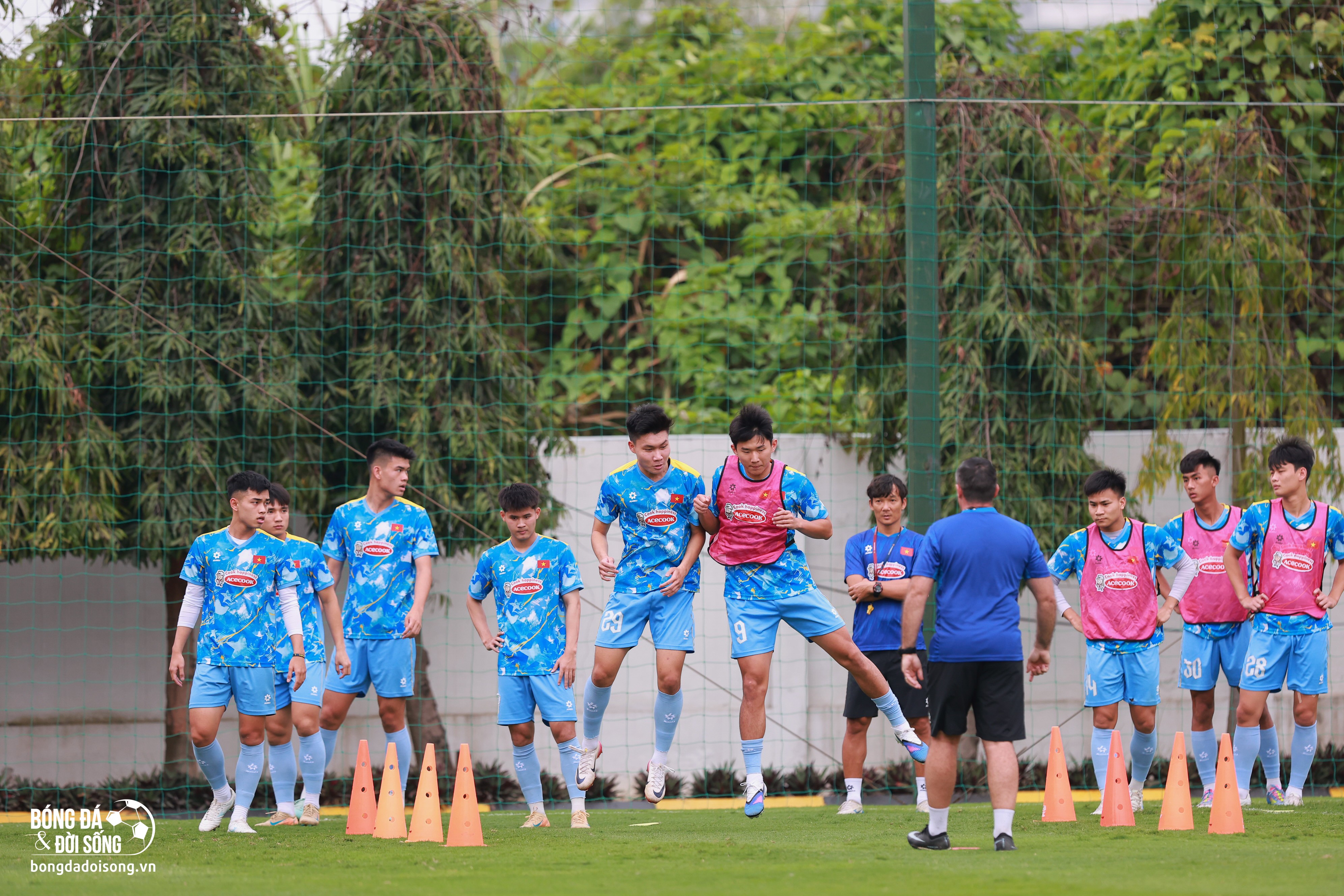 U23 Việt Nam liên tục tổn thất lực lượng trước thềm CFA Team China 2026