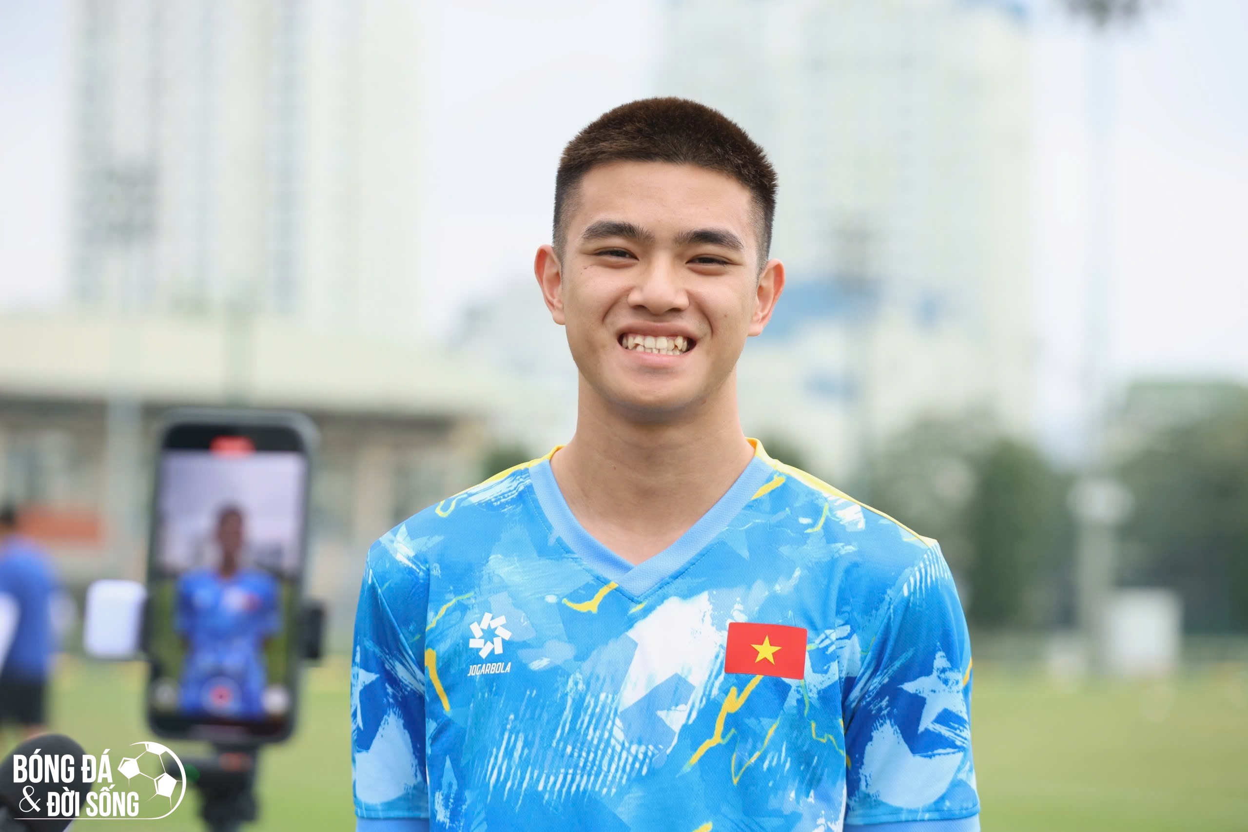 Hậu vệ U19 Việt Nam: "Em lấy đàn anh Hiểu Minh làm hình mẫu để học hỏi"