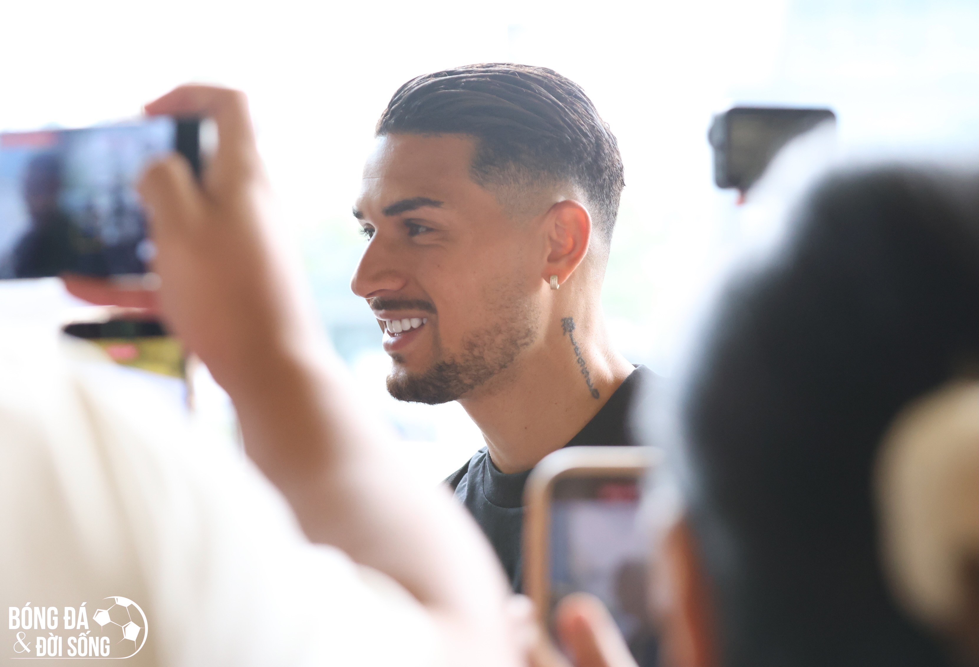 Tiền vệ Hoàng Hên nói điều đặc biệt trong ngày hội quân ĐT Việt Nam