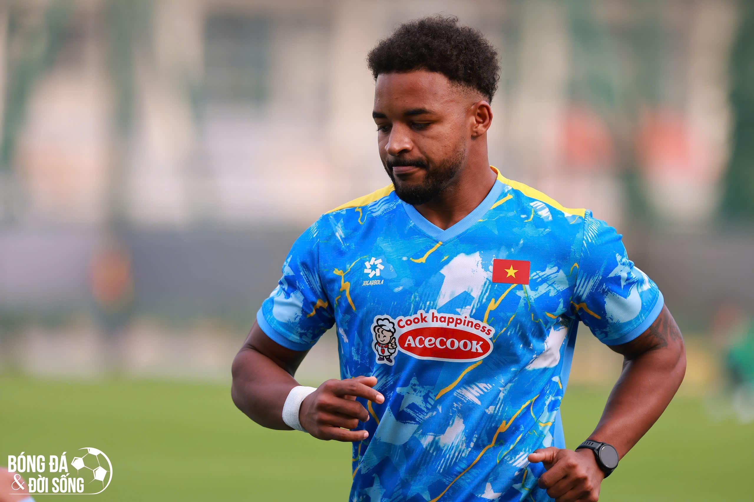 Tiền đạo Xuân Son báo tin cực vui cho ĐT Việt Nam