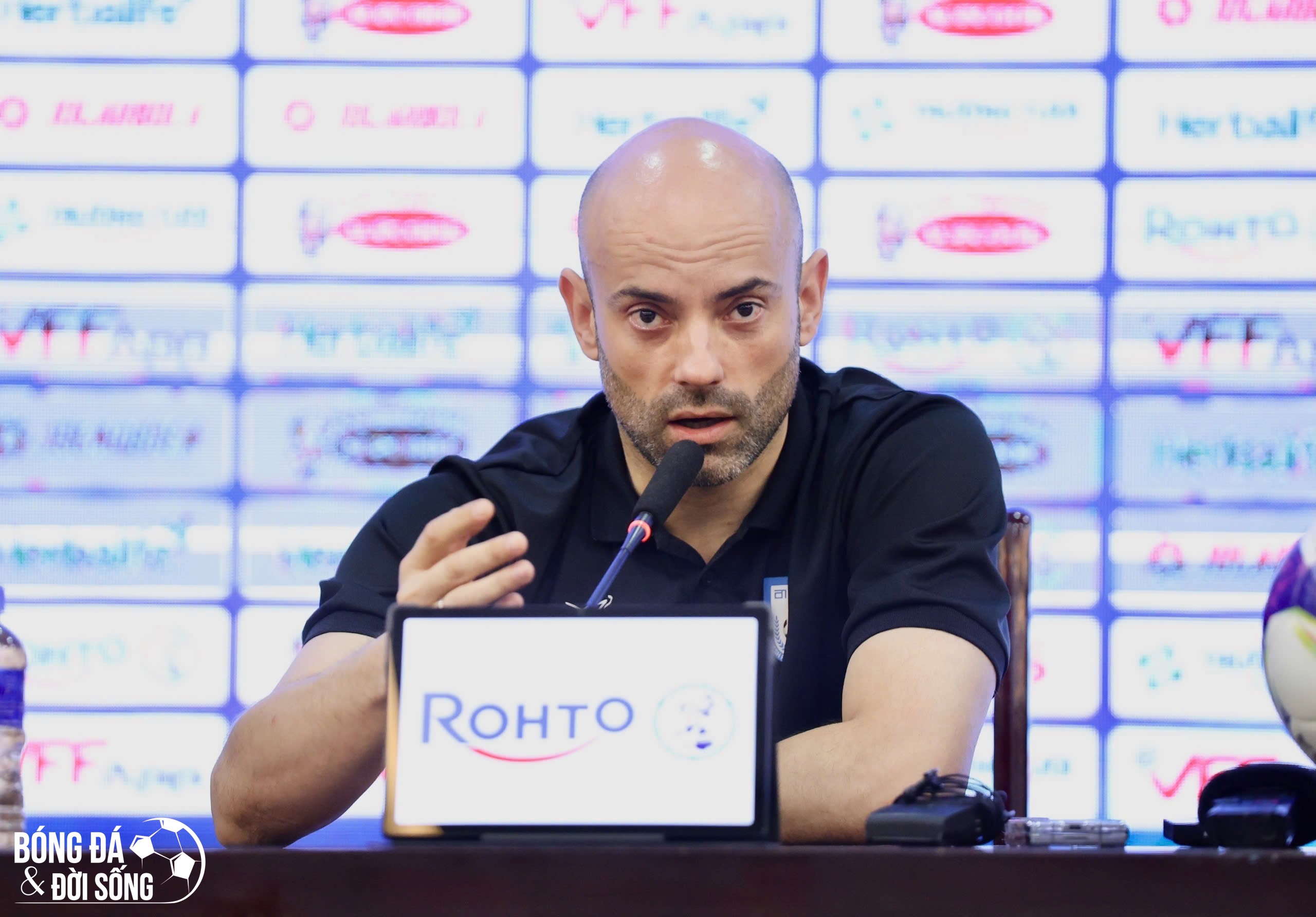 HLV ĐT Bangladesh: “Việt Nam hiện nay là đội hàng đầu Đông Nam Á”