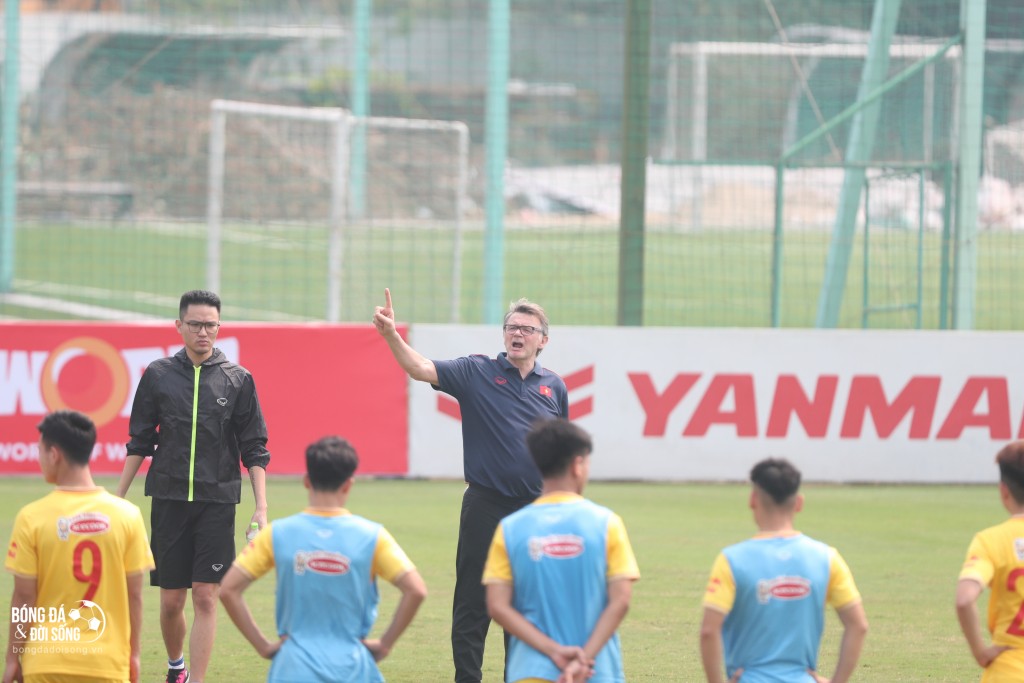 HLV Philippe Troussier có thể tái xuất tại Việt Nam với vai trò mới