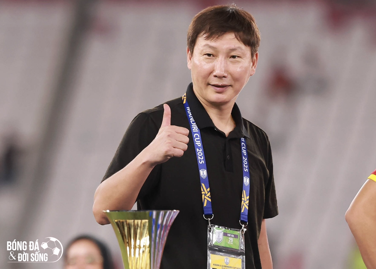 HLV Kim Sang Sik: "ĐT Việt Nam hoàn toàn có thể tạo bất ngờ trước Hàn Quốc"