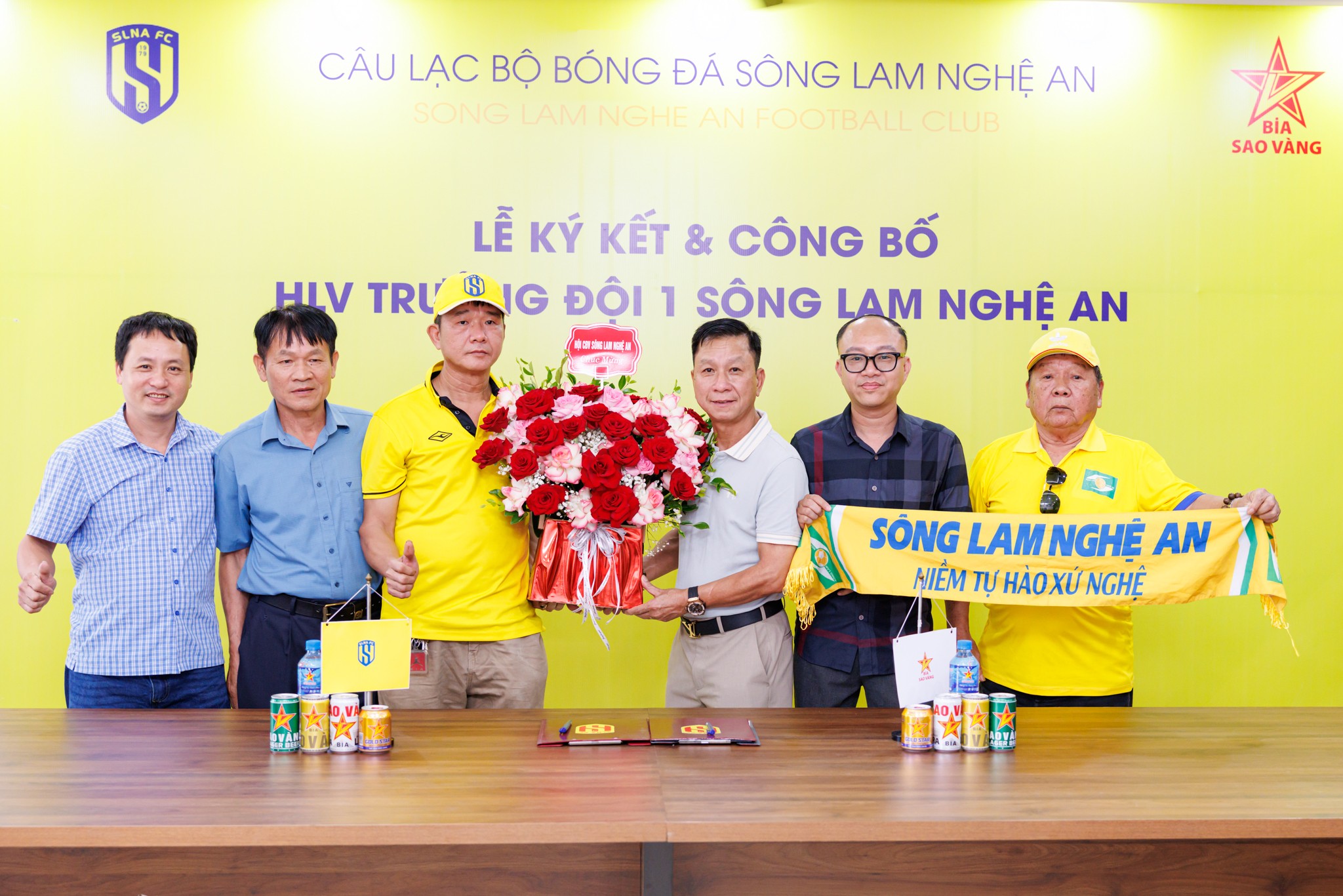HLV Văn Sỹ Sơn: "Tôi đặt bút ký bằng niềm tin và khát vọng"