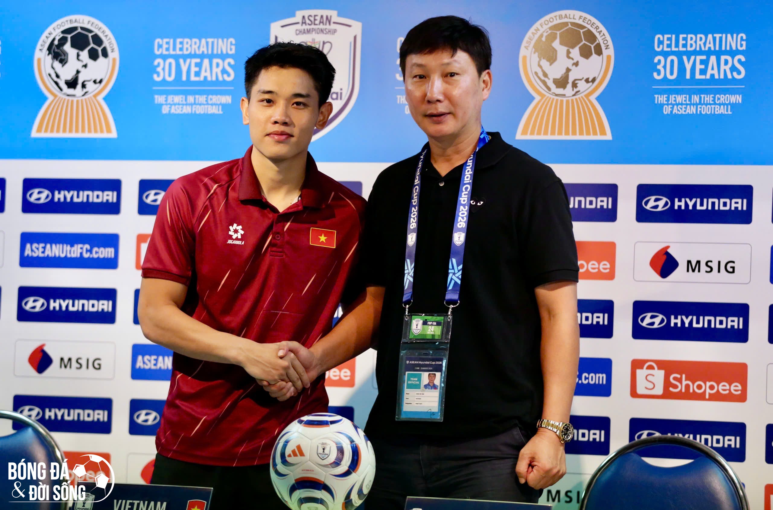 HLV Kim Sang-sik: "Tuyển Việt Nam sẽ mang sự tự tin này vào trận gặp Singapore"