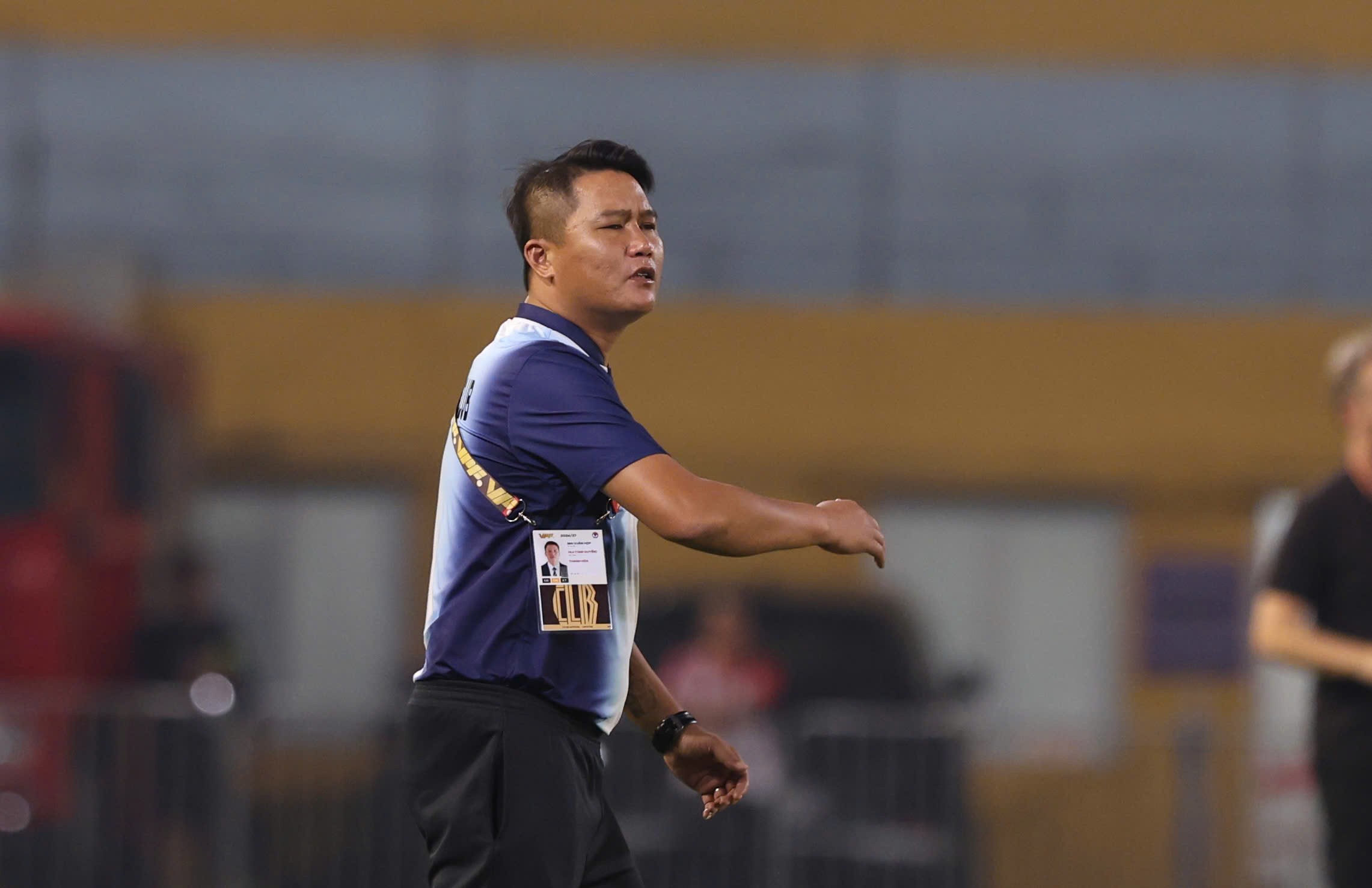 HLV Thanh Hóa: “Đội bóng còn nghèo, phải trụ lại V.League đã”