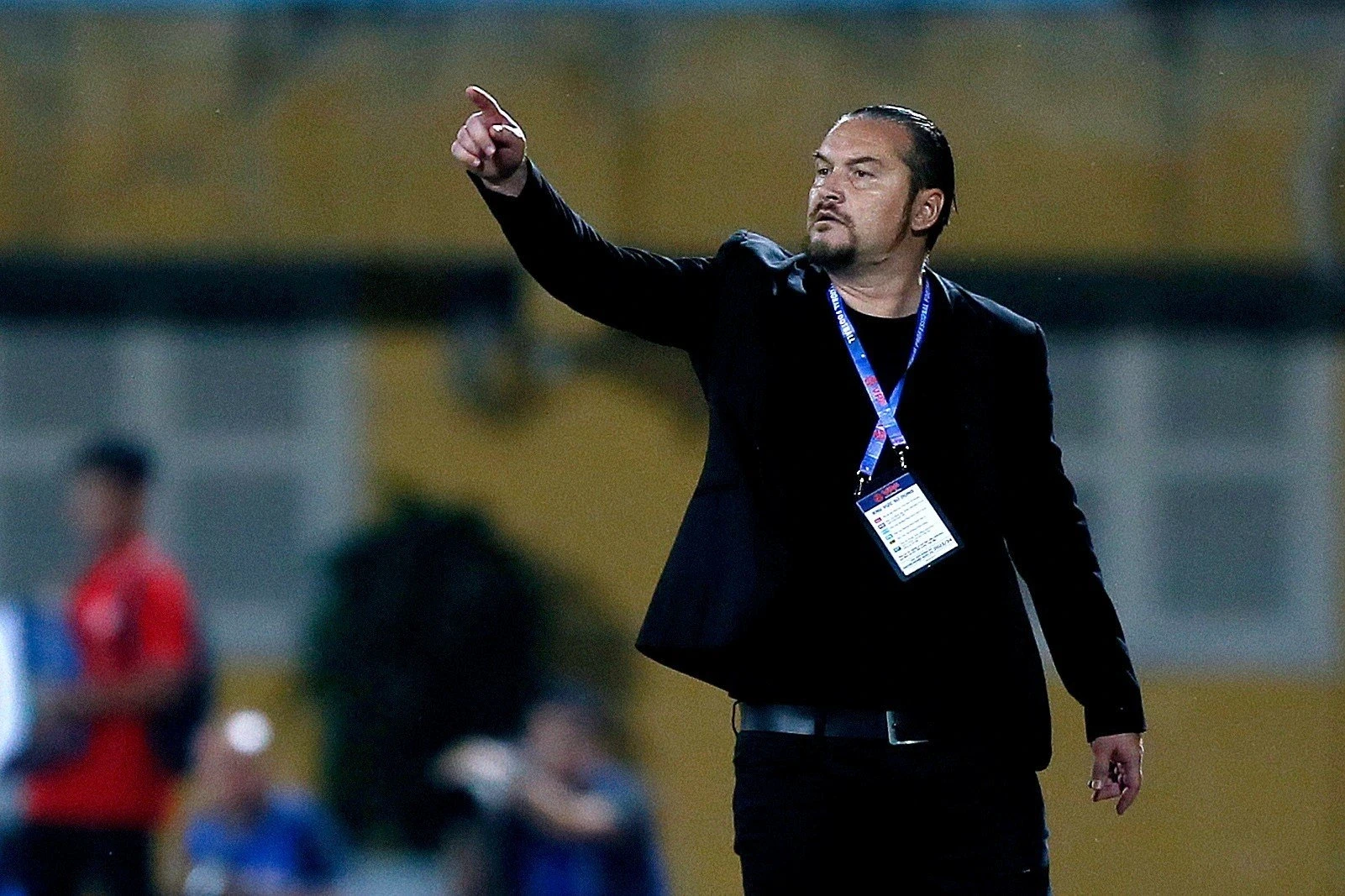 HLV Popov: “Nếu bóng đá Việt Nam cứ đá như vậy, 2-3 năm nữa có thể thua cả Nepal hay Bangladesh”