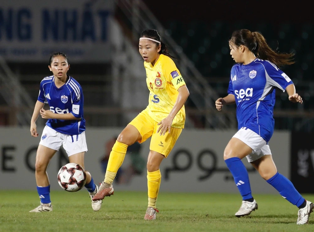 Đánh bại đại diện Singapore, Huỳnh Như và đồng đội vào tứ kết giải châu Á sớm 1 vòng đấu