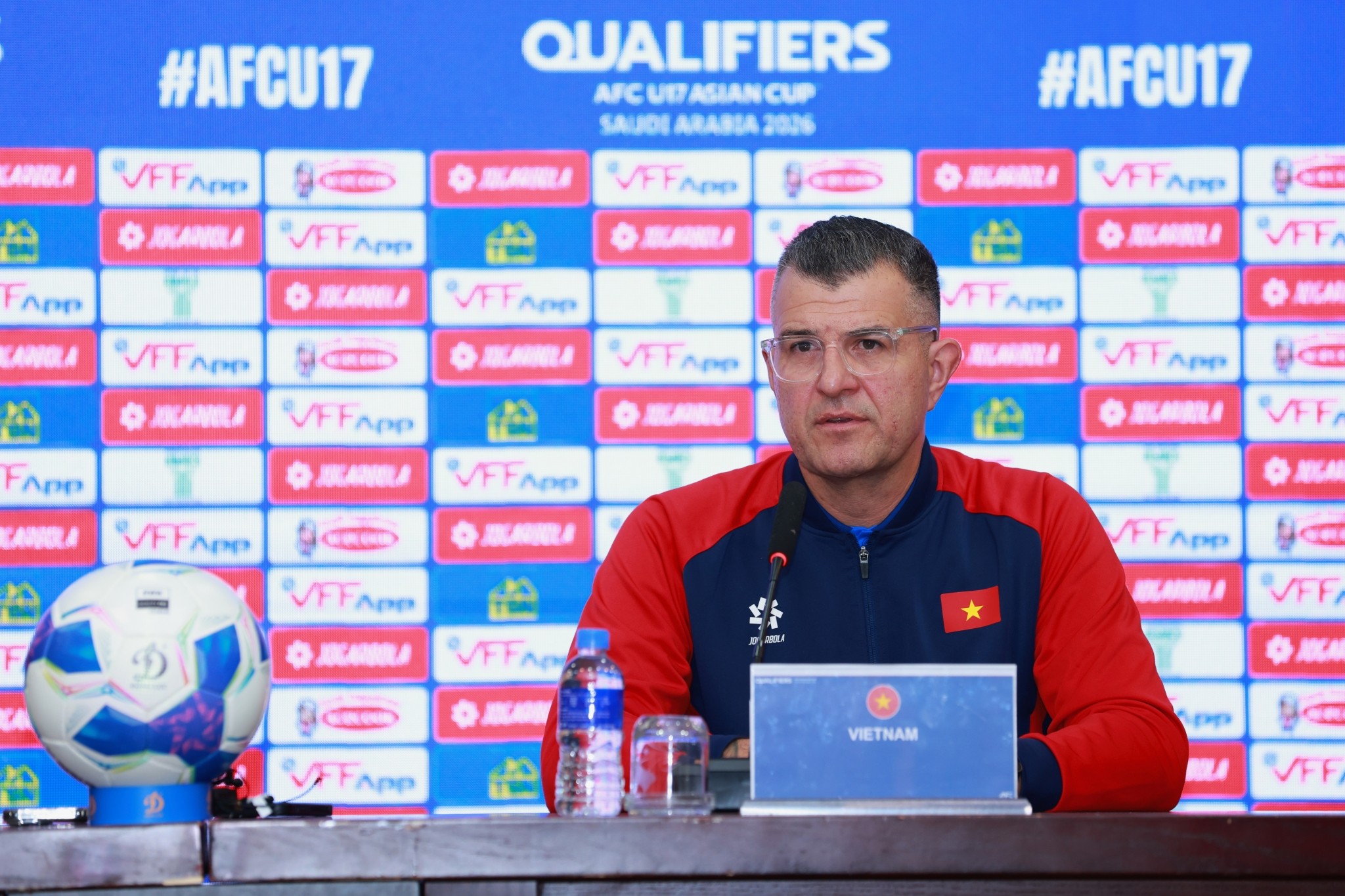 HLV Brazil chỉ ra yếu tố then chốt giúp U17 Việt Nam thắng đậm trận ra quân giải châu Á