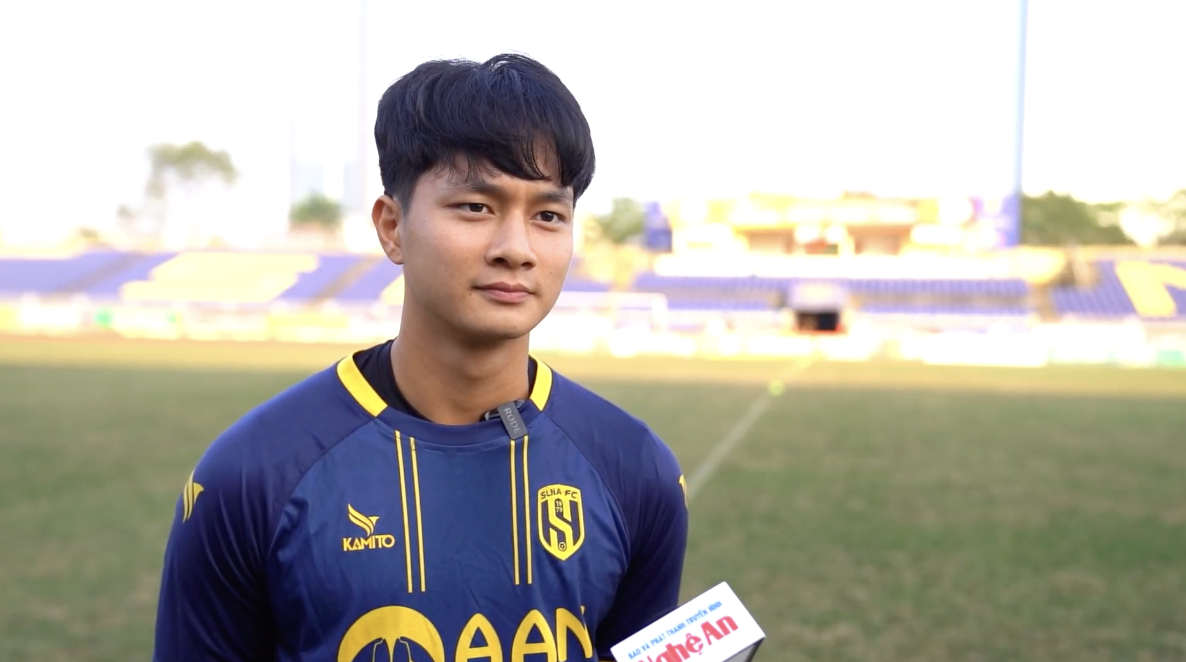 Thủ môn Cao Văn Bình tự tin cùng SLNA hướng tới 3 điểm trước Hà Nội FC