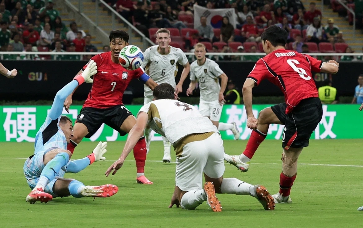 truc-tiep-han-quoc-vs-ch-sec-bang-a-world-cup-2026-54-1781238608.webp