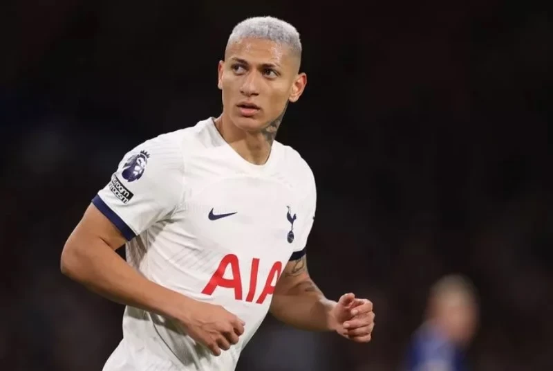 Tottenham mất 6 ngôi sao ở cuộc đụng độ với Burnley