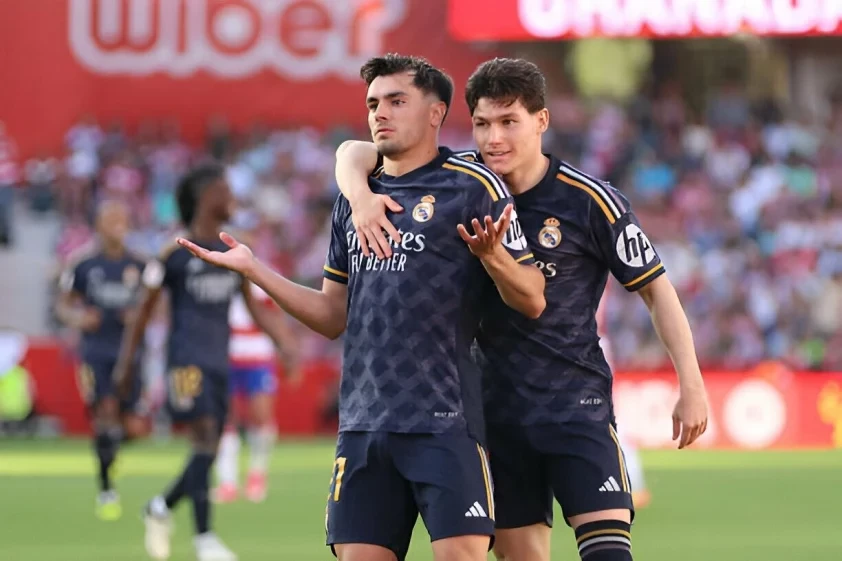 'Kép phụ' tỏa sáng, Real dễ dàng đánh bại Granada