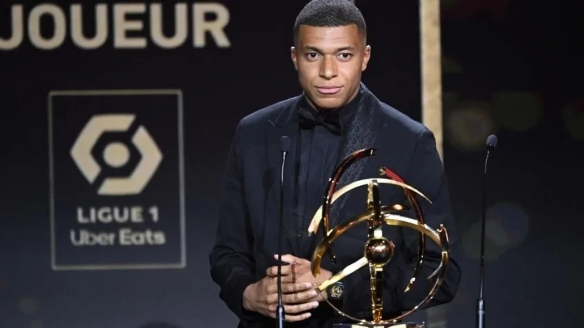 Mbappe: "Tương lai của tôi sẽ đầy hứng thú và thú vị."