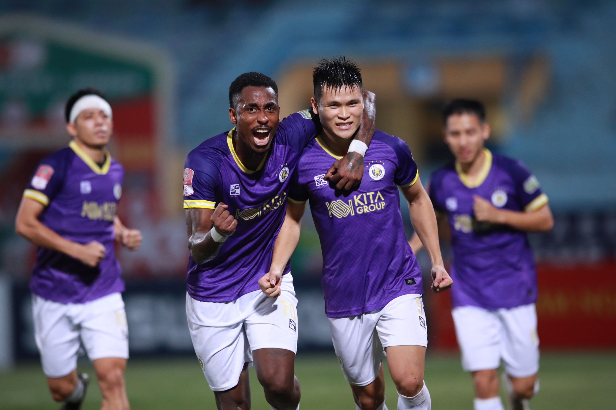 Tuấn Hải ghi bàn, Hà Nội FC thắng thuyết phục SLNA