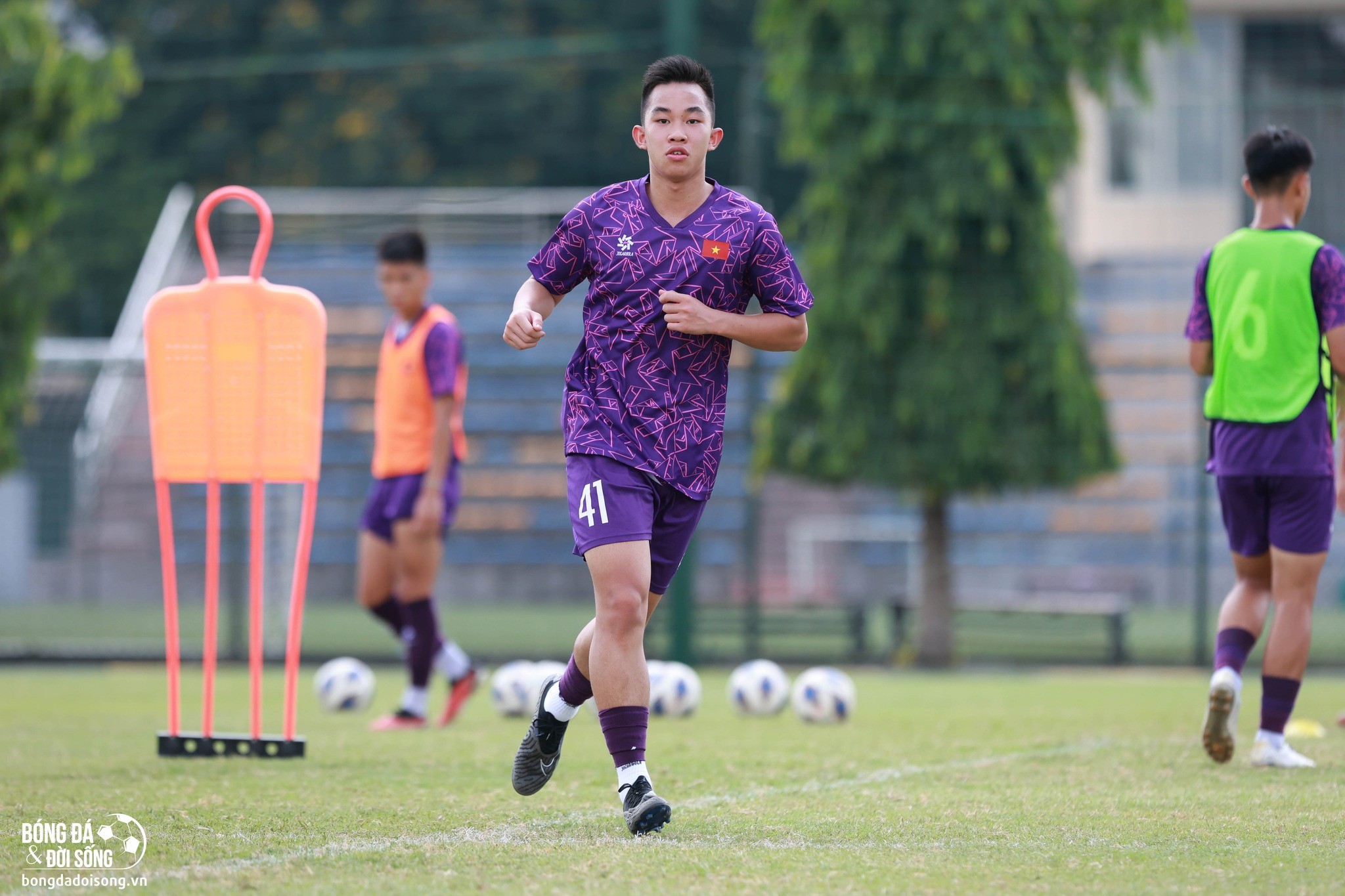 HLV Hứa Hiền Vinh loại tiền vệ Việt kiều trước thềm giải U19 Đông Nam Á 2024