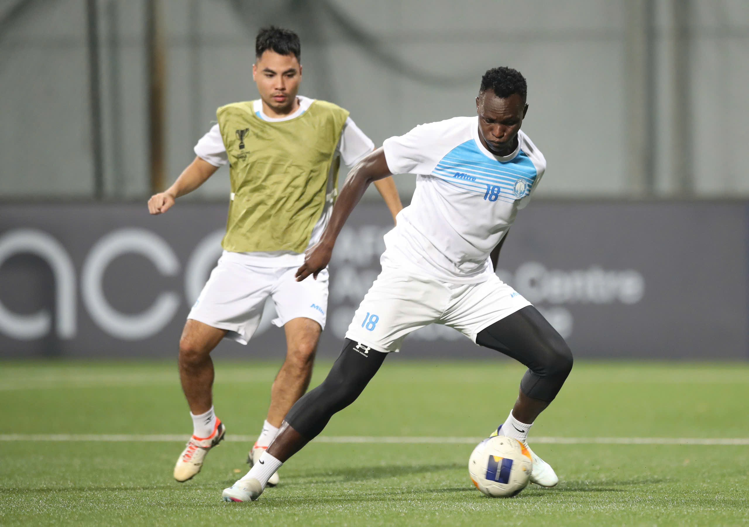 Nhận định bóng đá Tampines Rovers vs Nam Định, 19h ngày 24/10, AFC Champions League Two: 3 điểm cho đội khách