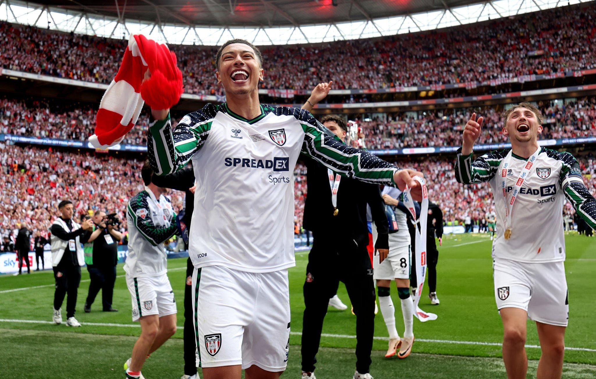 Ngược dòng kịch tính, Sunderland trở lại Premier League