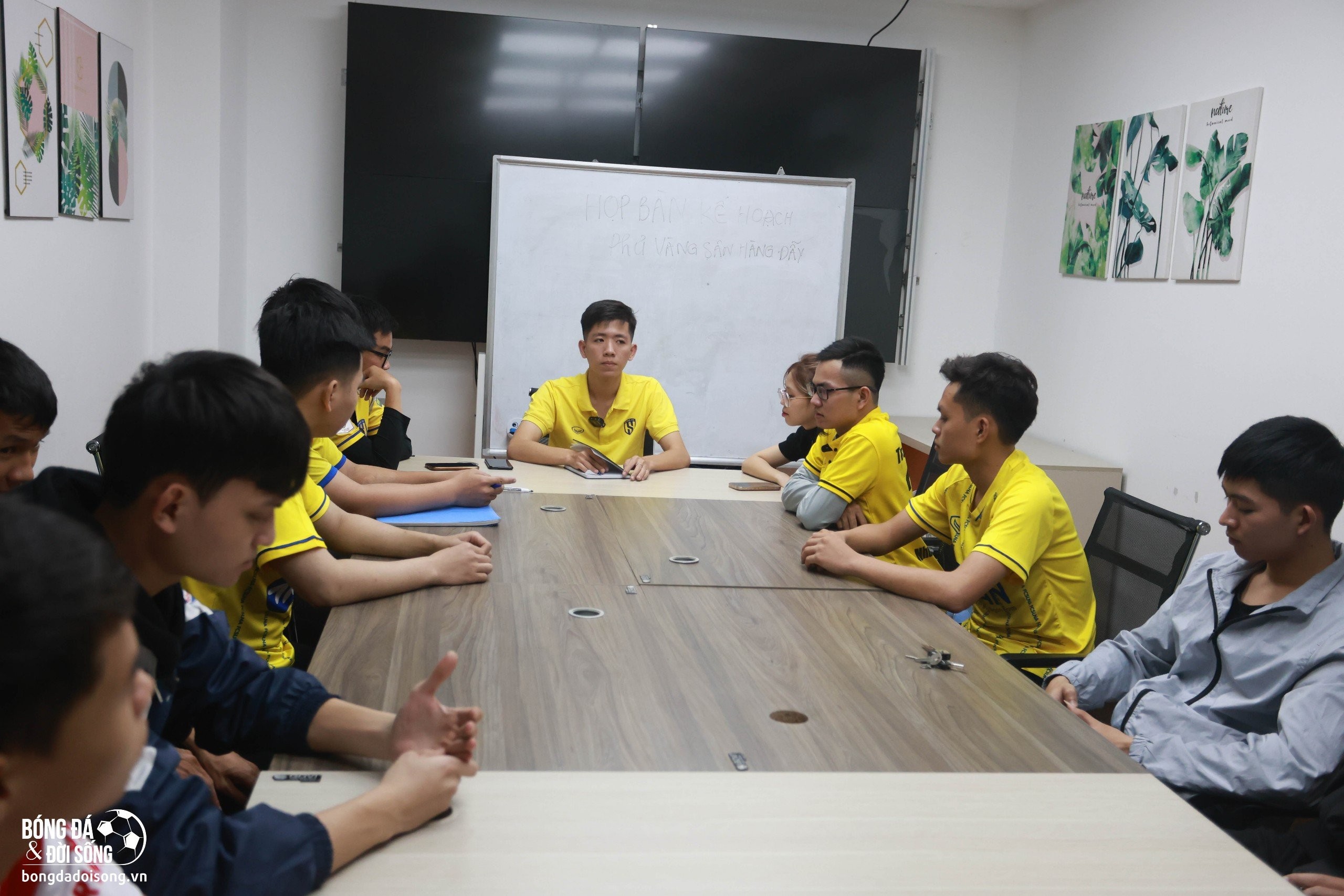 CĐV Sông Lam Nghệ An tại Hà Nội làm điều đặc biệt cổ vũ đội bóng quê hương