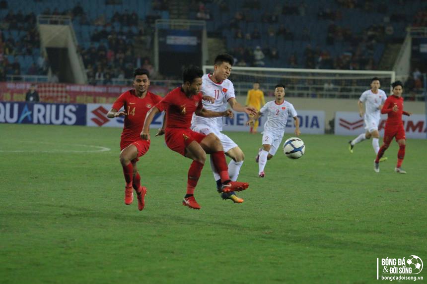 Cổ động viên phấn khích trước U23 Việt Nam