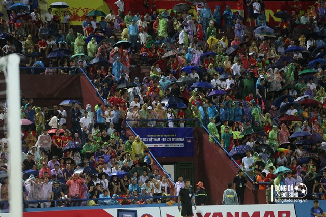 cdv doi mua co vu u23 viet nam 10