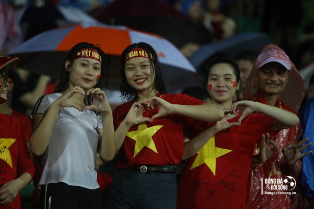 cdv doi mua co vu u23 viet nam 9