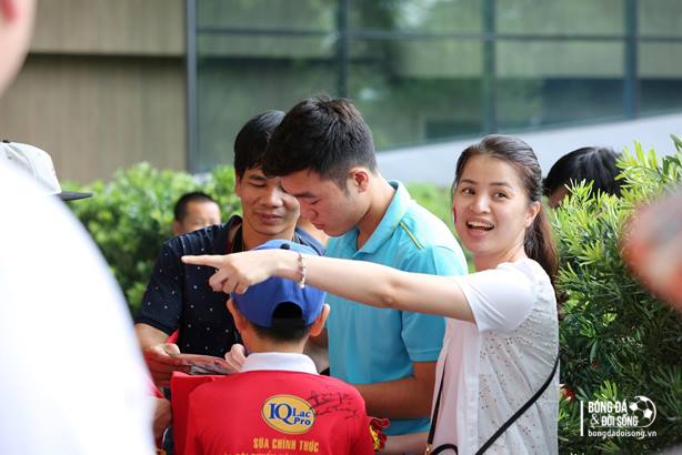 tang qua doi tuyen viet nam 2