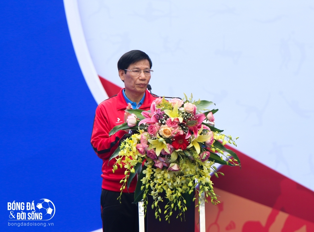 Bộ trưởng Bộ VHTT&DL Nguyễn Ngọc Thiện - Trưởng ban tổ chức SEA Games 31 và Paragames 11 phát biểu tại buổi lễ.