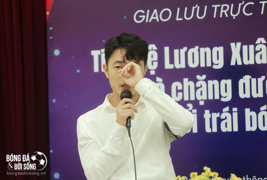Trải qua nhiều khó khăn, động lực giúp trường vượt qua đó tất nhiên xuất phát từ chính bản thân mình, mình muốn là mình tốt hơn phiên bản của ngày hôm qua nên phải cố gắng. Tuy nhiên, tình cảm và sự hâm mộ của mọi người là động lực giúp mình mỗi ngày bước chân ra sân bóng luôn hừng hực khí thế và mình trân trọng tình cảm mọi người. Bên cạnh đó gia đình là nguồn động lực lớn lao, đặc biệt mỗi lần đi thi đấu. Đặc biệt gia đình luôn đặt niềm tin vào mình, mình rất vui vì điều đó.