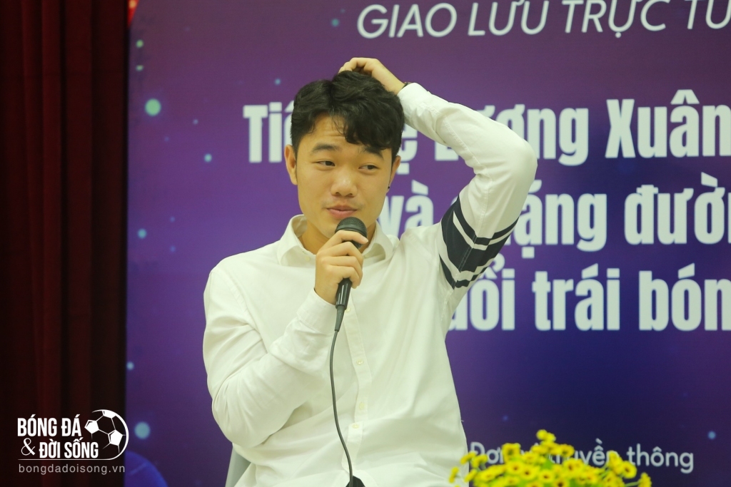 Mình sợ mọi người đánh giá khi có một Xuân Trường không tốt. Mình cố gắng nghĩ rằng mình sẽ làm tốt thôi và cảm thấy bớt áp lực hơn nhiều. Khi cảm thấy khó khăn hay áp lực, mình chọn cách nghe nhạc, đọc sách hay xem phim. Còn khi áp lực với tập thể thì mình chọn cách nói chuyện với tất cả mọi người để tìm ra hướng giải quyết.