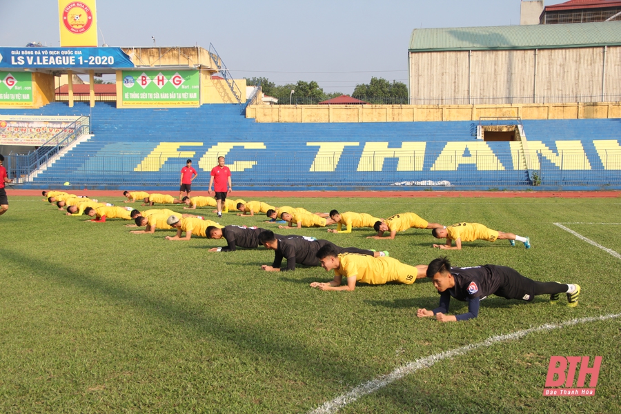 CLB Đông Á Thanh Hóa khẩn trương tập luyện, chuẩn bị mùa giải mới