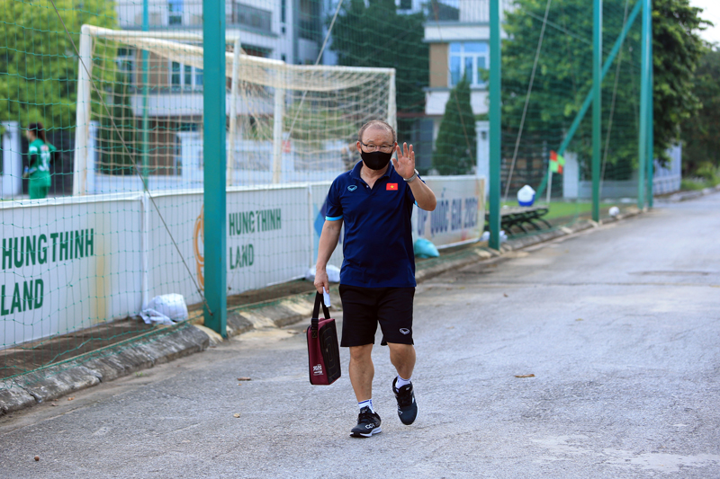 Thầy Park chính thức trở lại, tuyển Việt Nam hứng khởi tập luyện